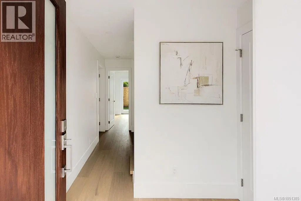 Photo 4 of 68 at #3 – 2268 Bowker Avenue