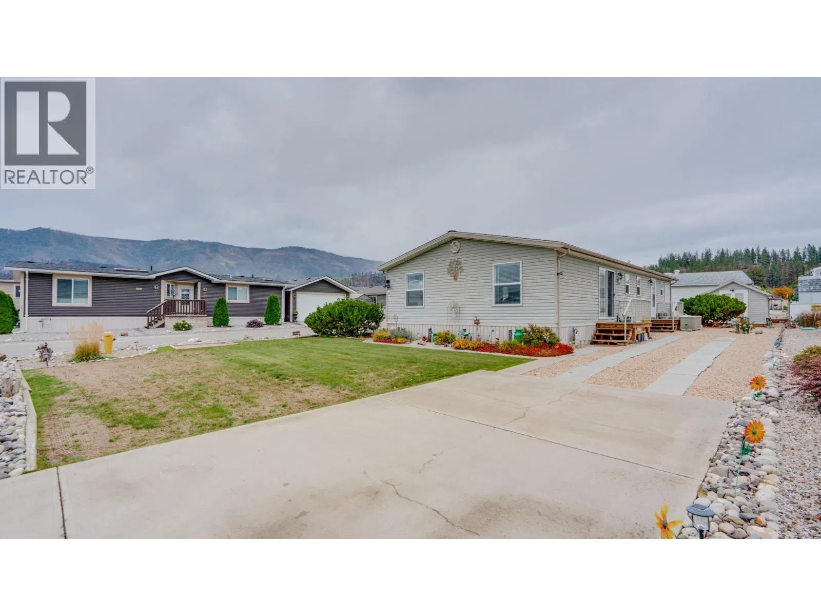 Photo 3 of 39 at #15 – 12560 Westside Road