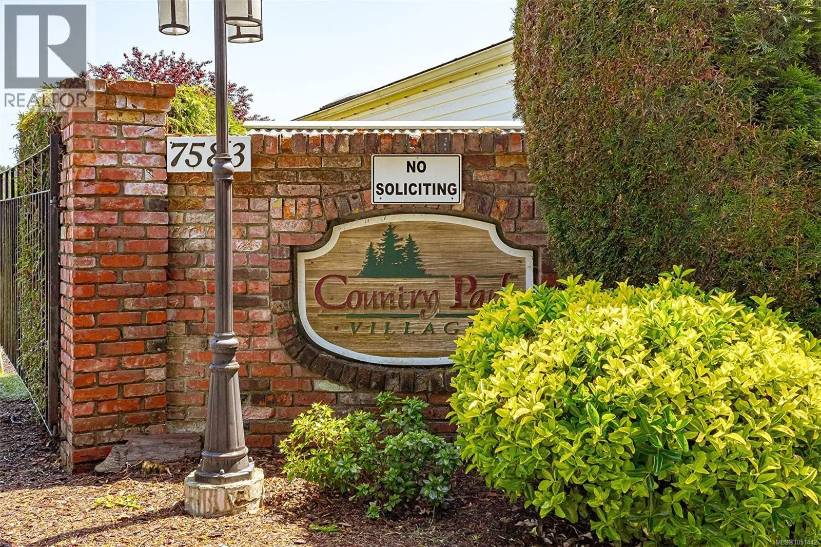 Photo 3 of 32 at #23 – 7583 Central Saanich Road