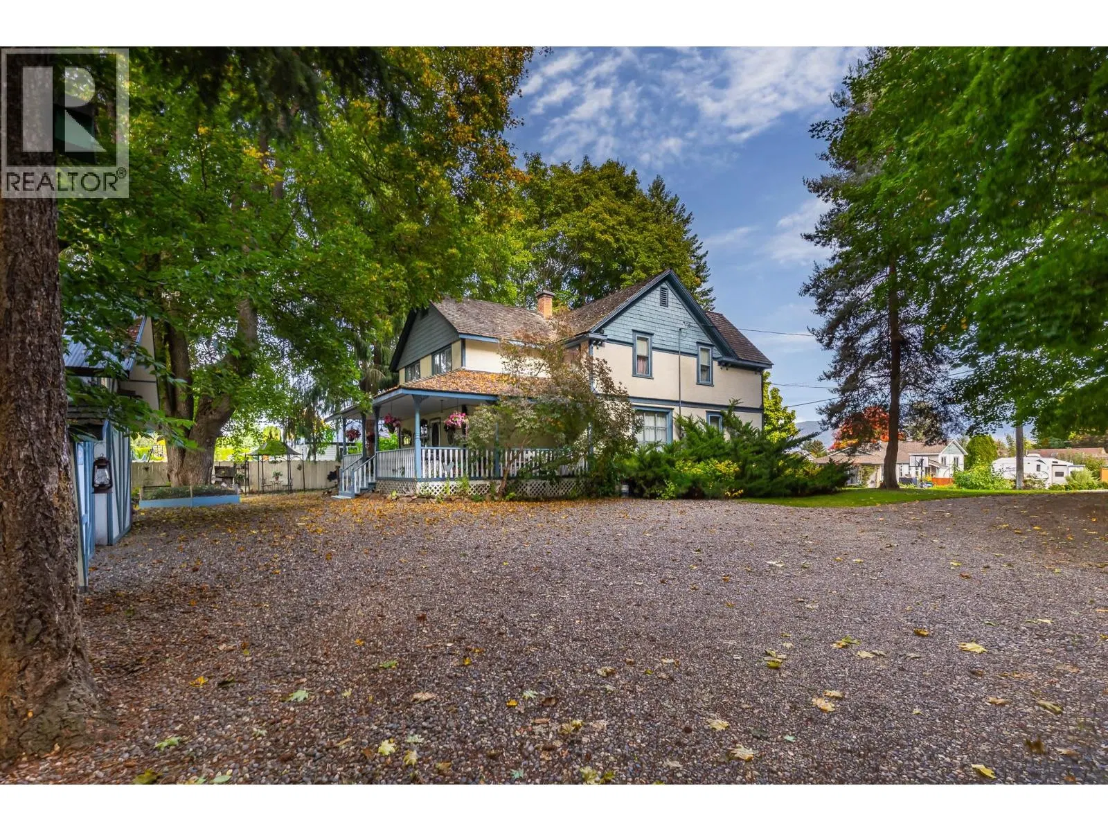 Photo 5 of 95 at 3025 Patterson Street