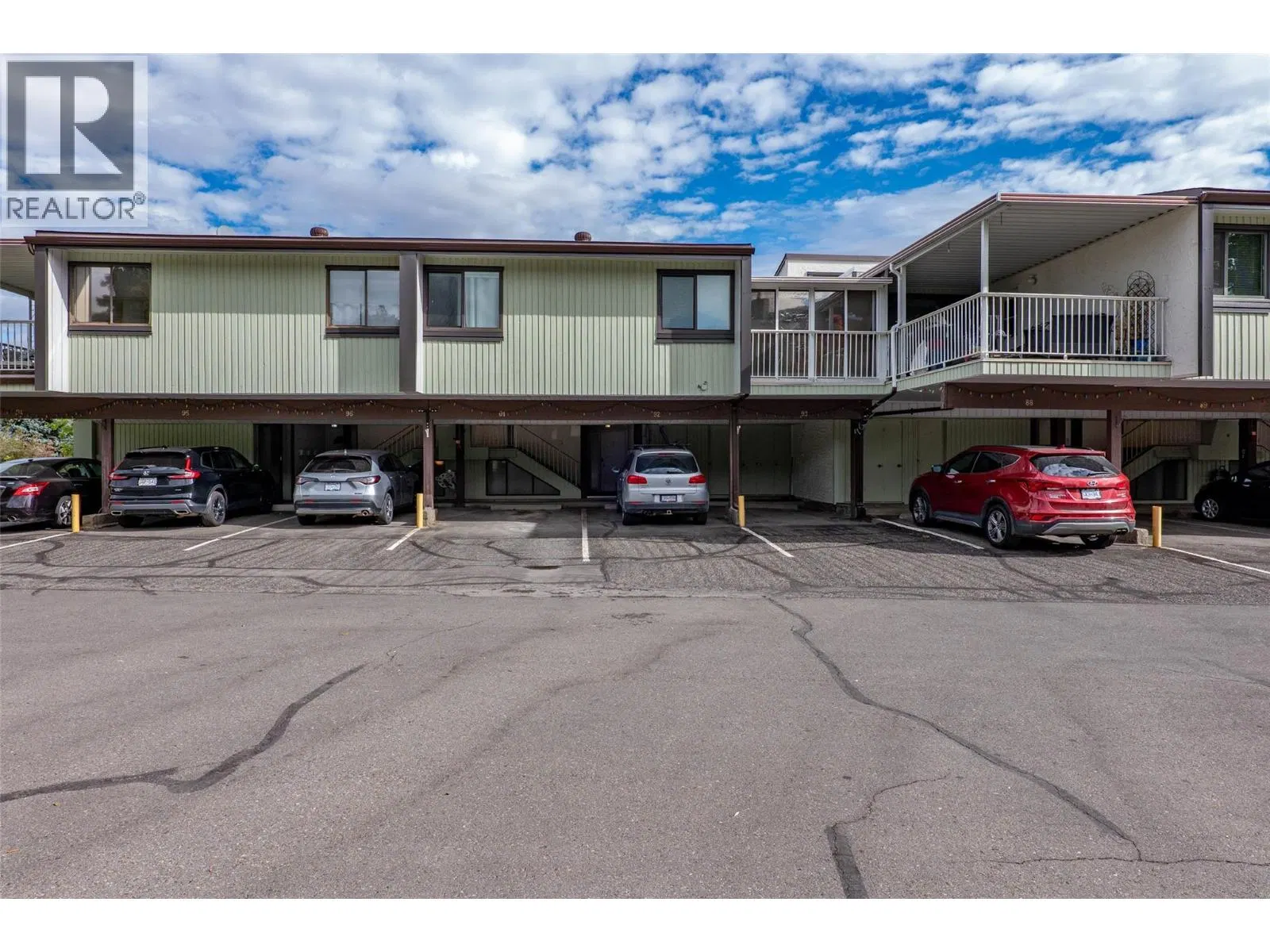 #91 – 137 MCGILL Road