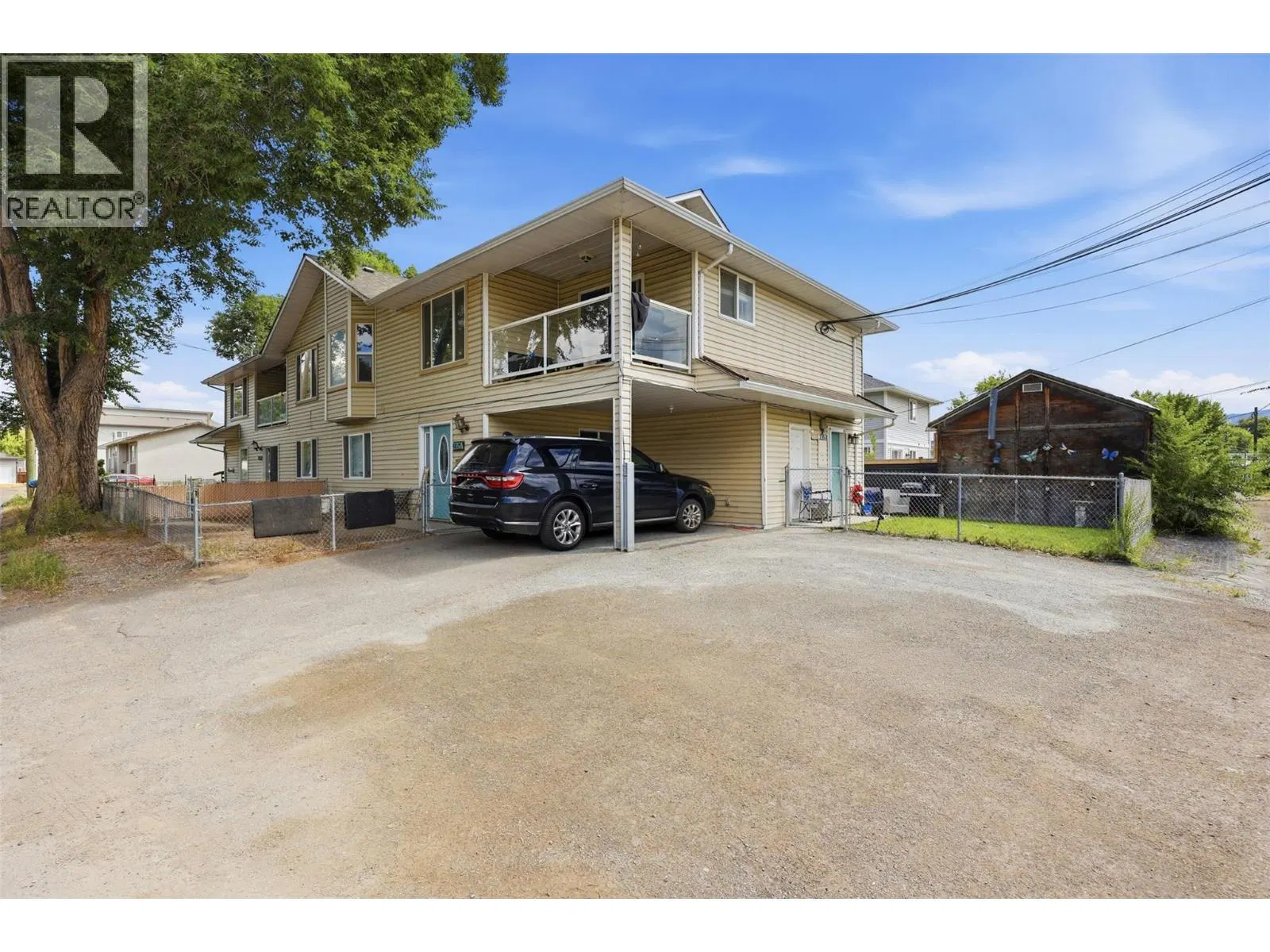 Photo 3 of 31 at 455 Campbell Avenue