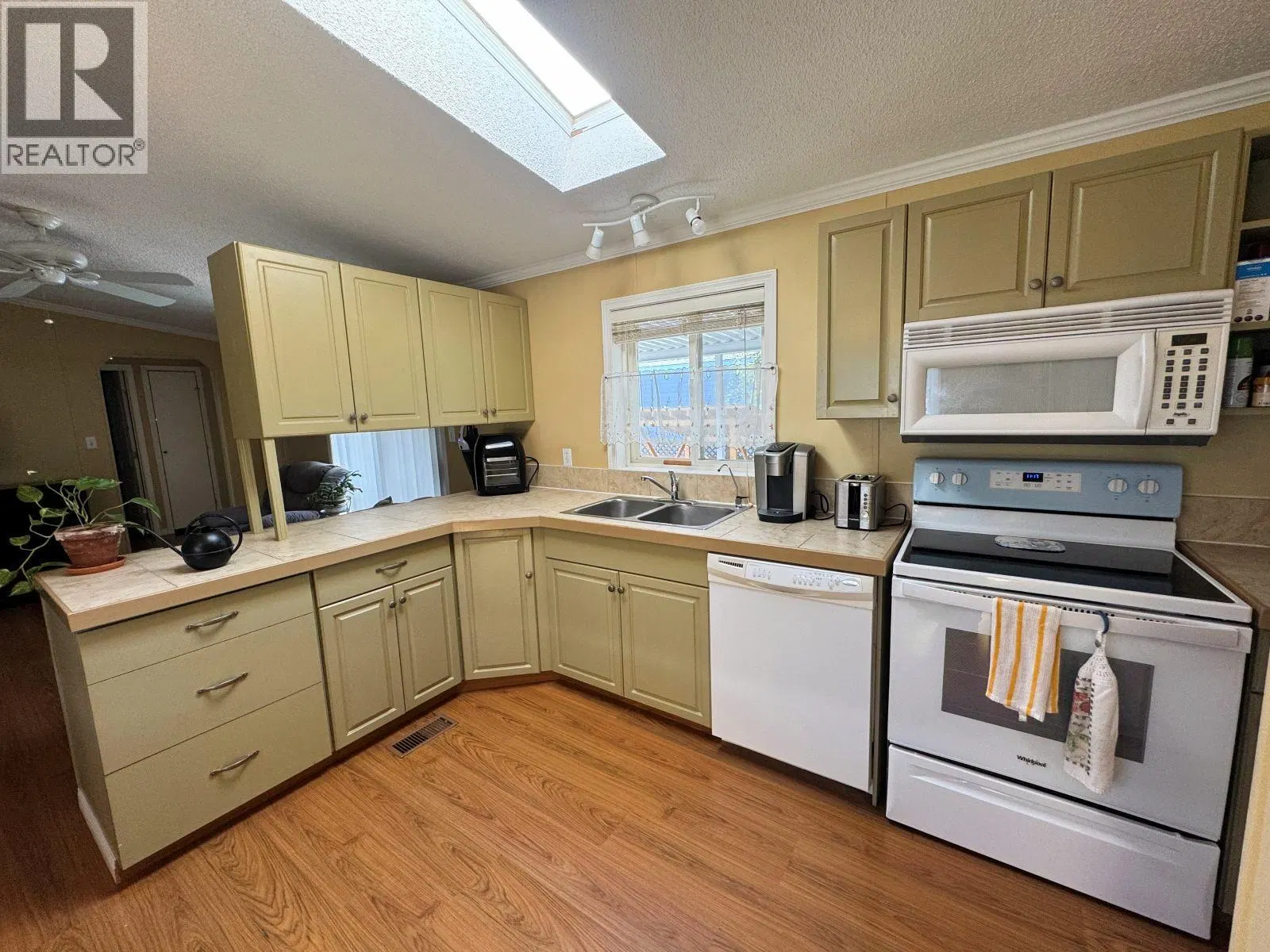 Photo 3 of 31 at #7 – 7225 Boundary Drive