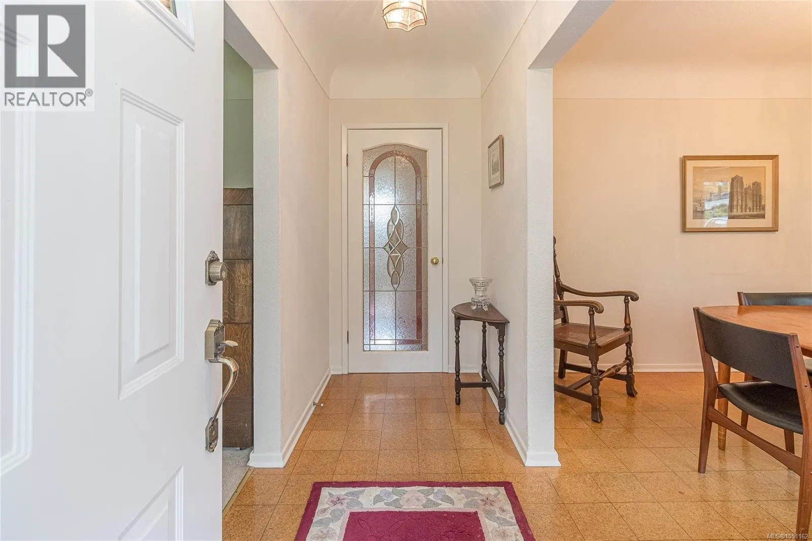 Photo 5 of 39 at 1280 Tracksell Avenue