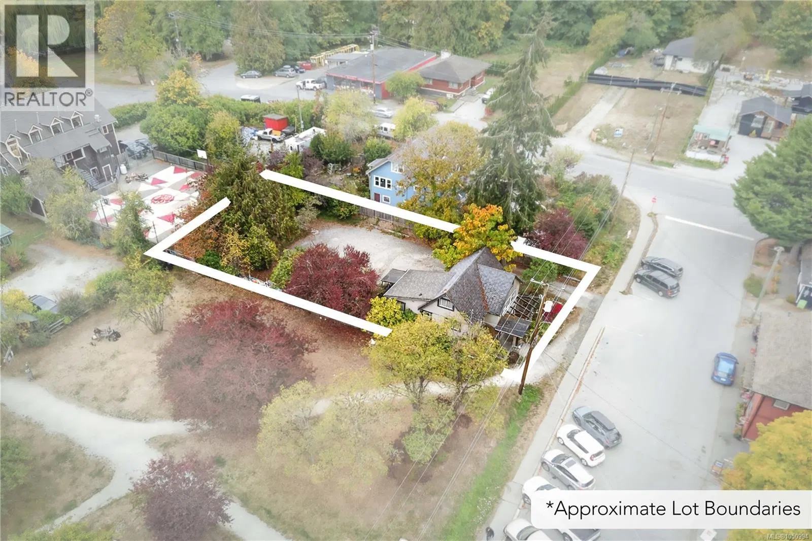 Photo 2 of 44 at 129 Hereford Avenue