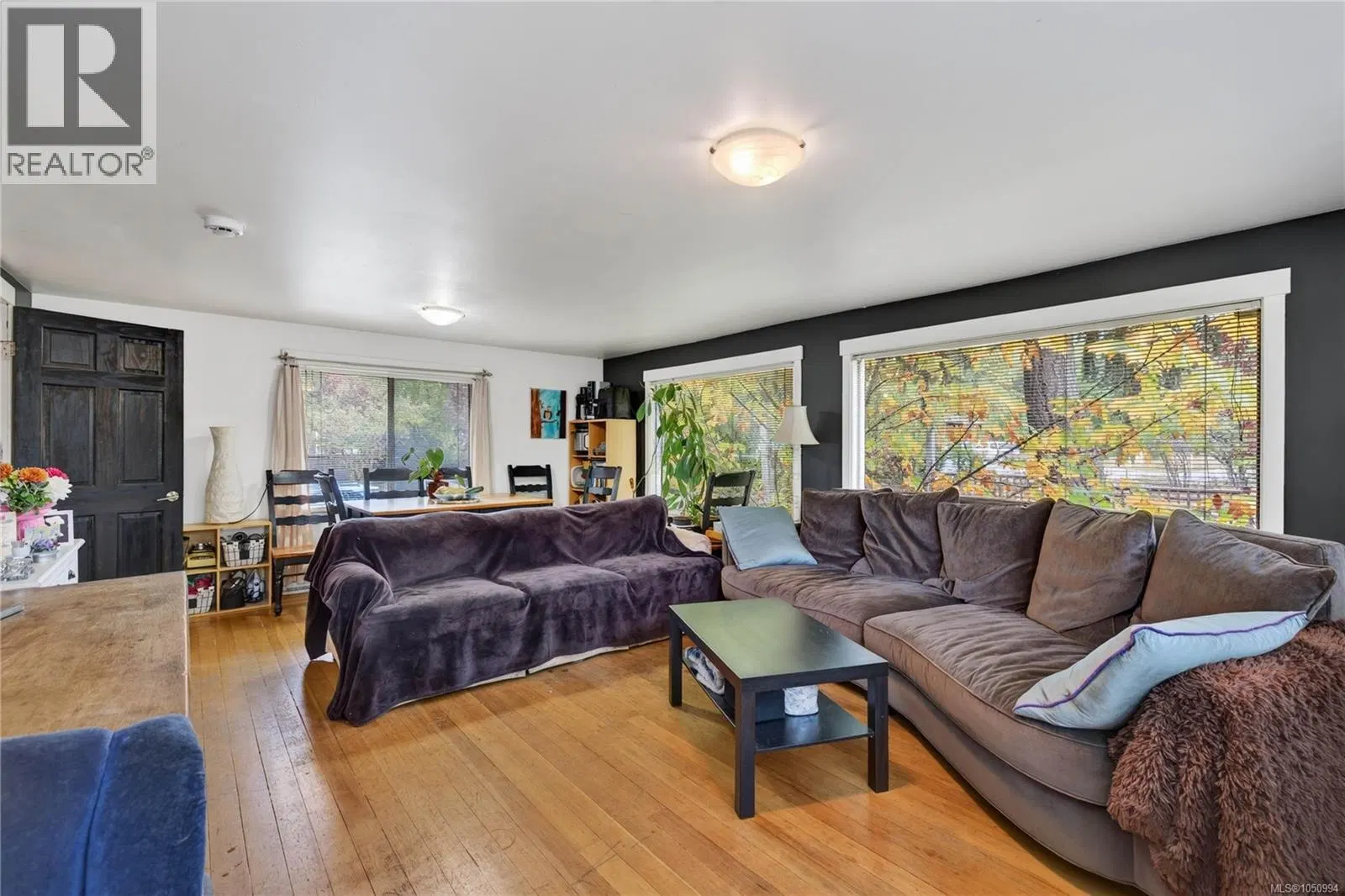 Photo 5 of 44 at 129 Hereford Avenue