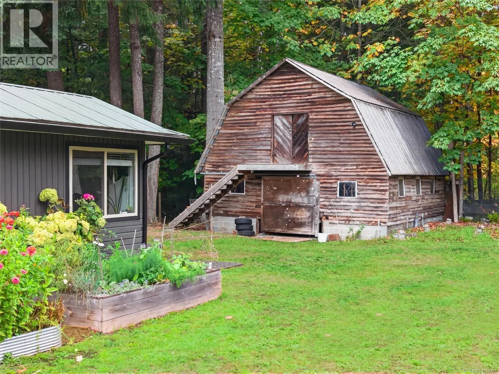 Photo 5 of 66 at 936 Arden Road