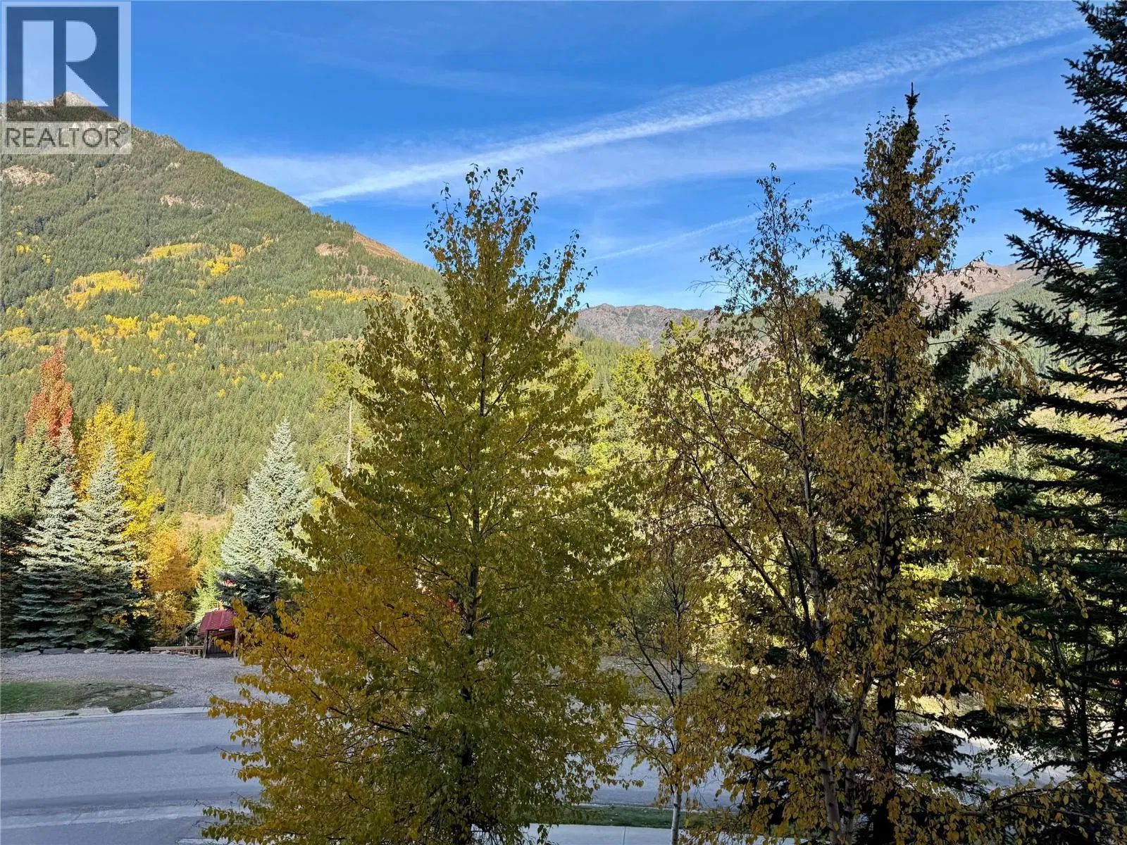 Photo 5 of 18 at #106 – 2064 Summit Drive
