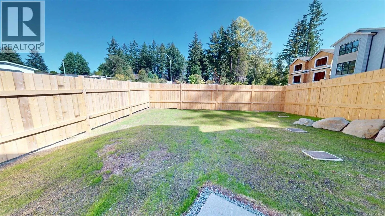 Photo 2 of 27 at 2322 Sparrow Lane