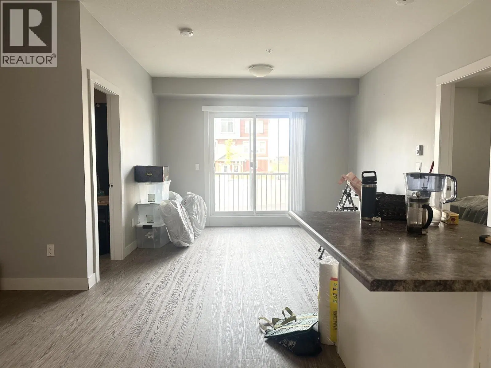Photo 4 of 11 at #102 – 10307 112 Street