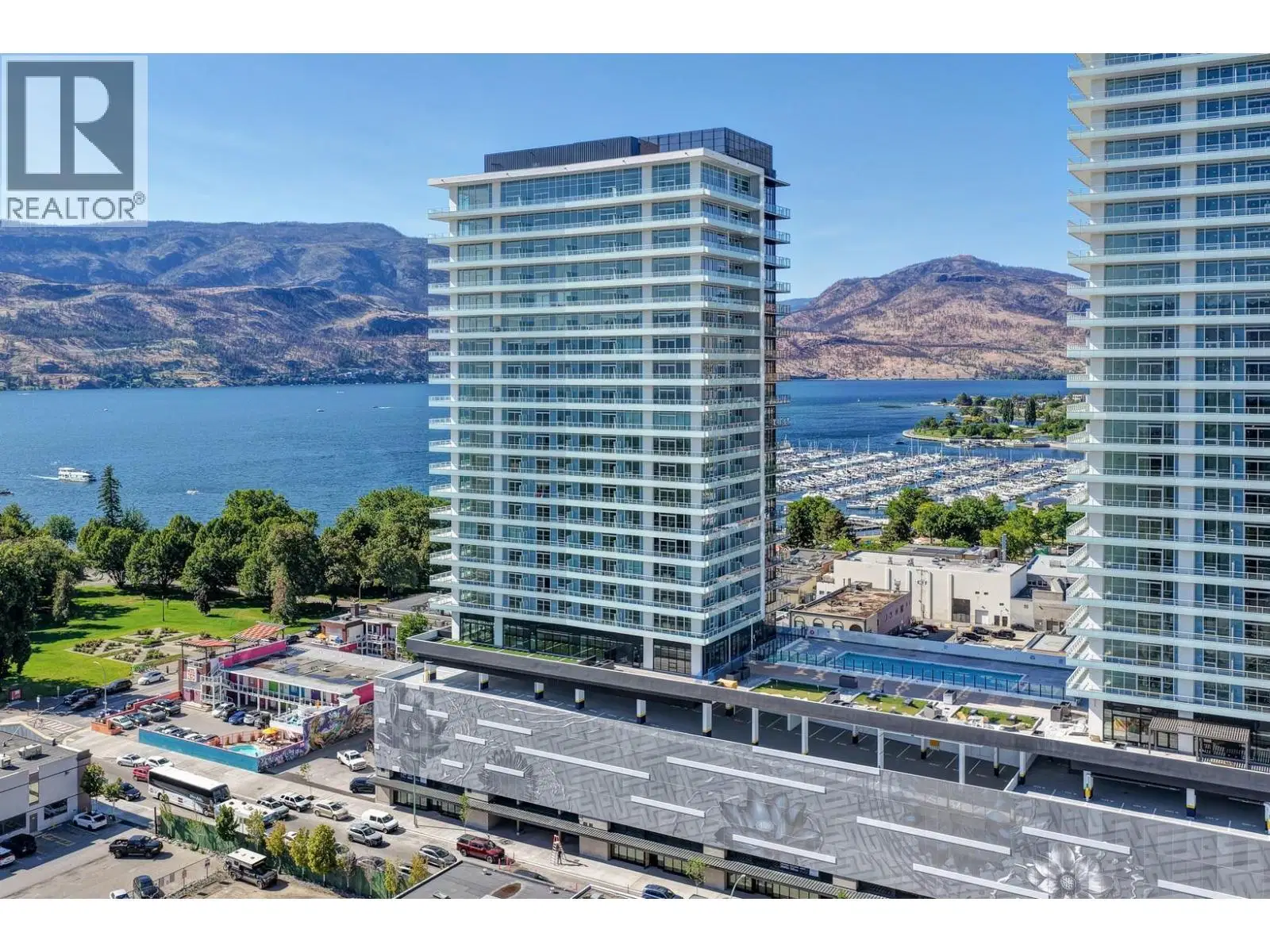 #808 – 238 Leon Avenue