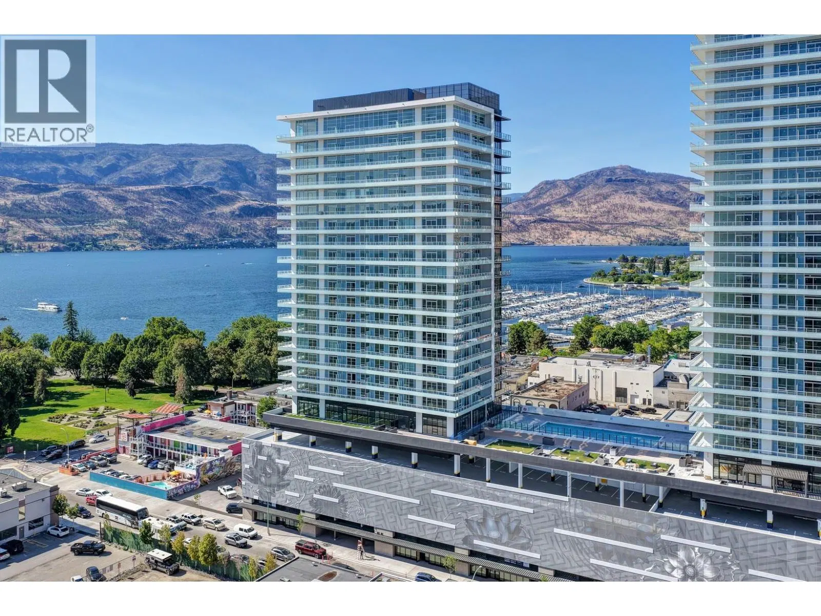 #808 – 238 Leon Avenue