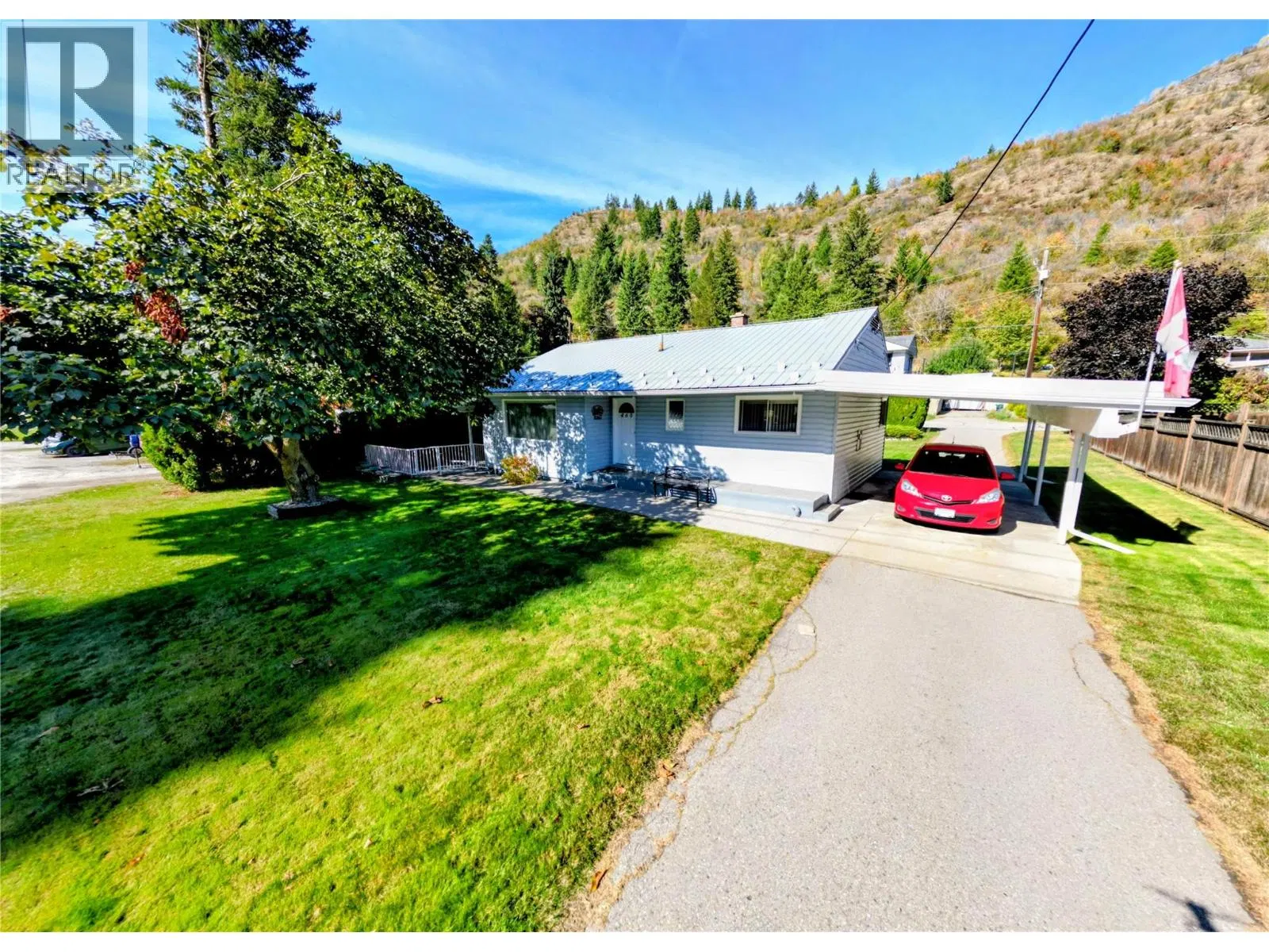 Photo 1 of 32 at 460 10th Avenue