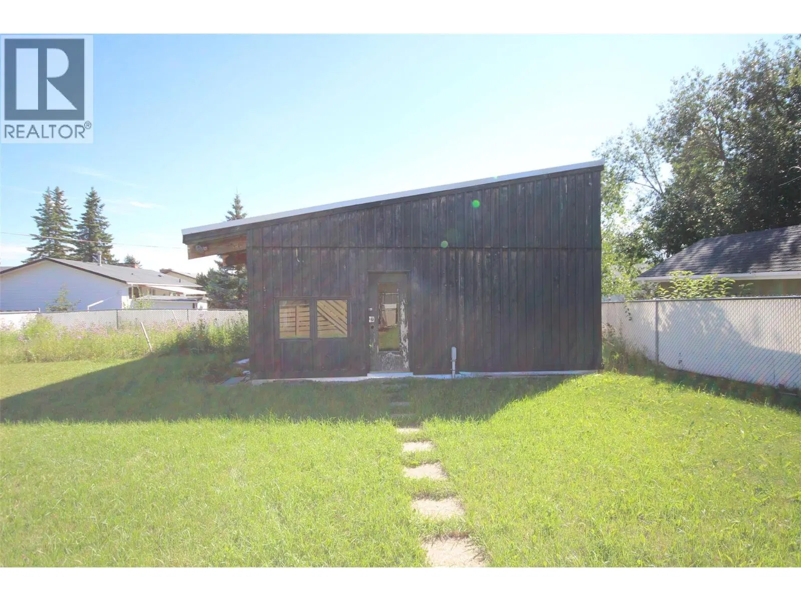 Photo 4 of 4 at 11304 17 Street
