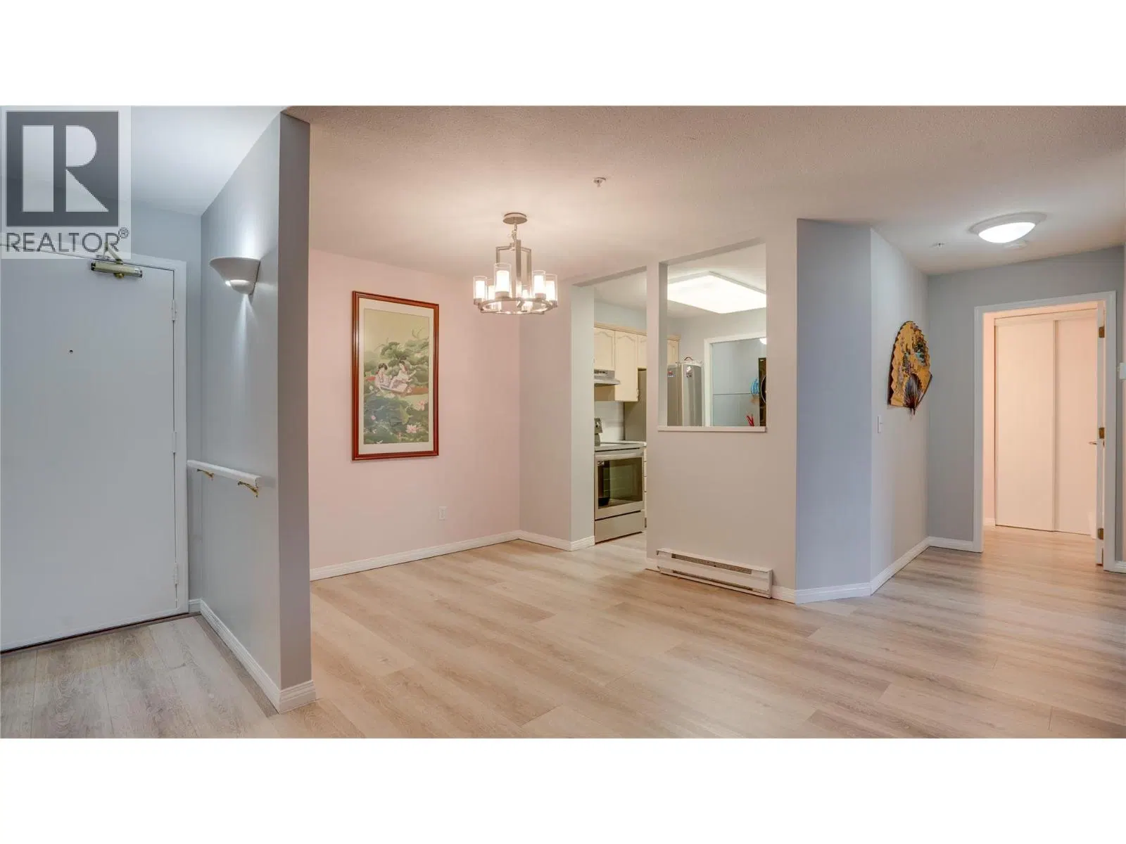 Photo 3 of 27 at #104 – 3705 30 Avenue
