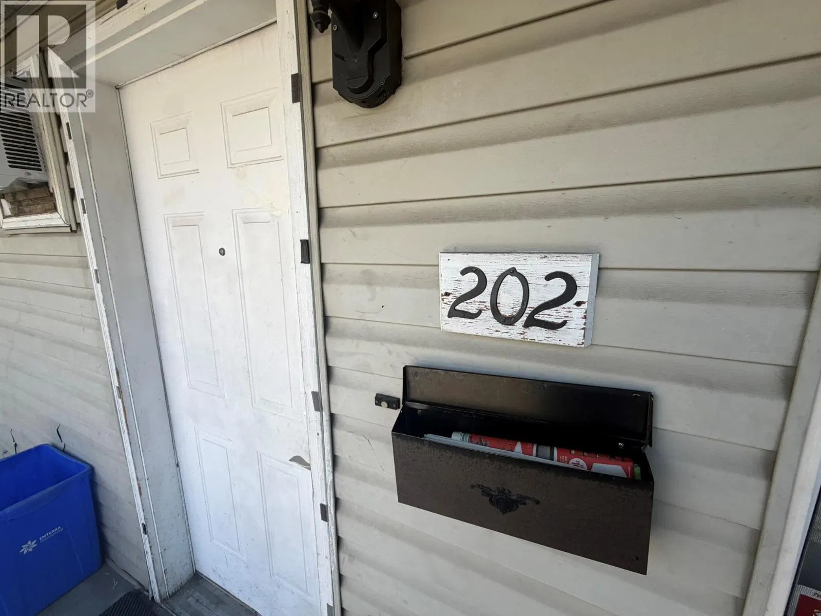 Photo 3 of 14 at #202 – 3710 24 Avenue