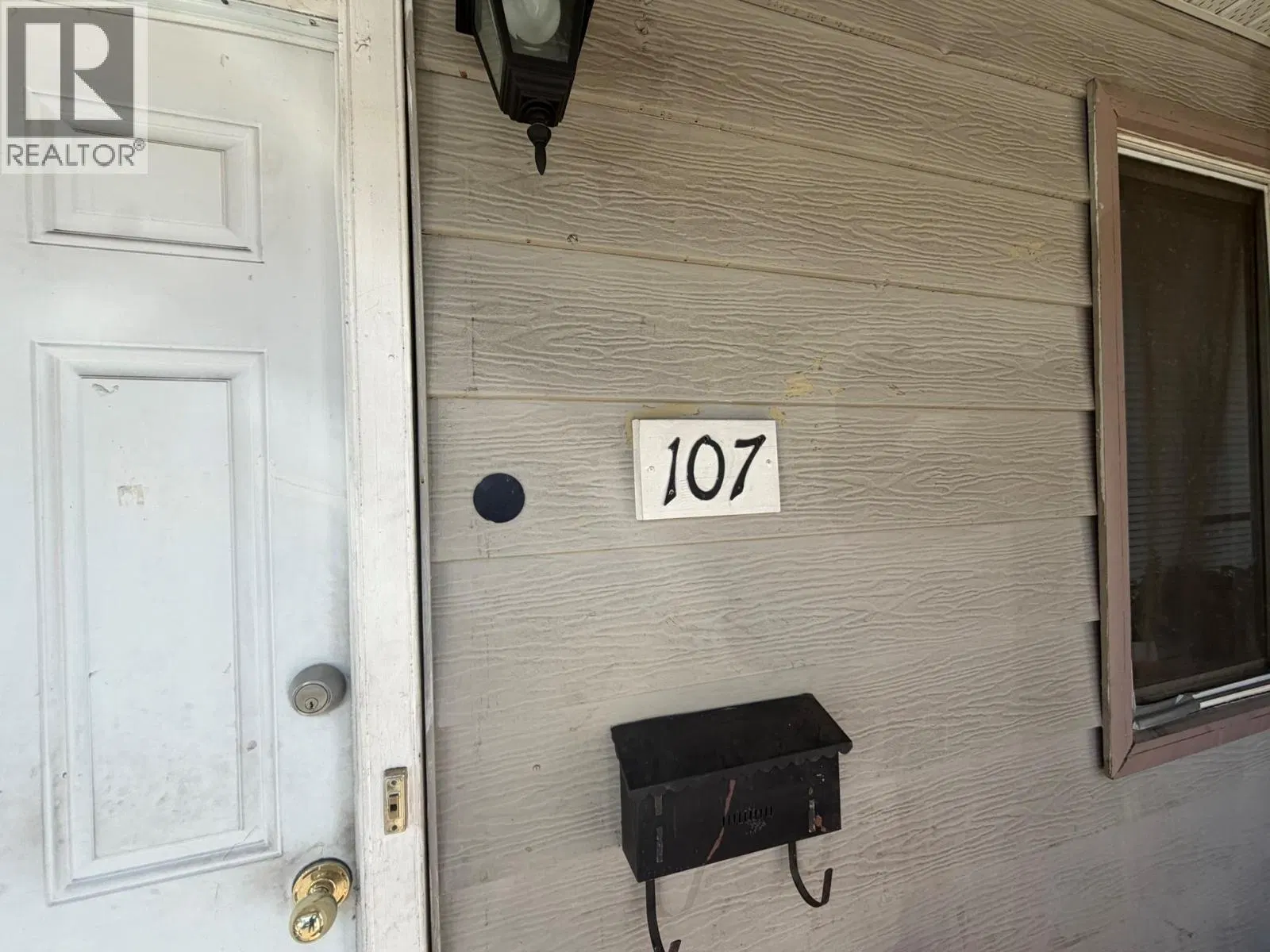 Photo 3 of 15 at #107 – 3712 24 Avenue