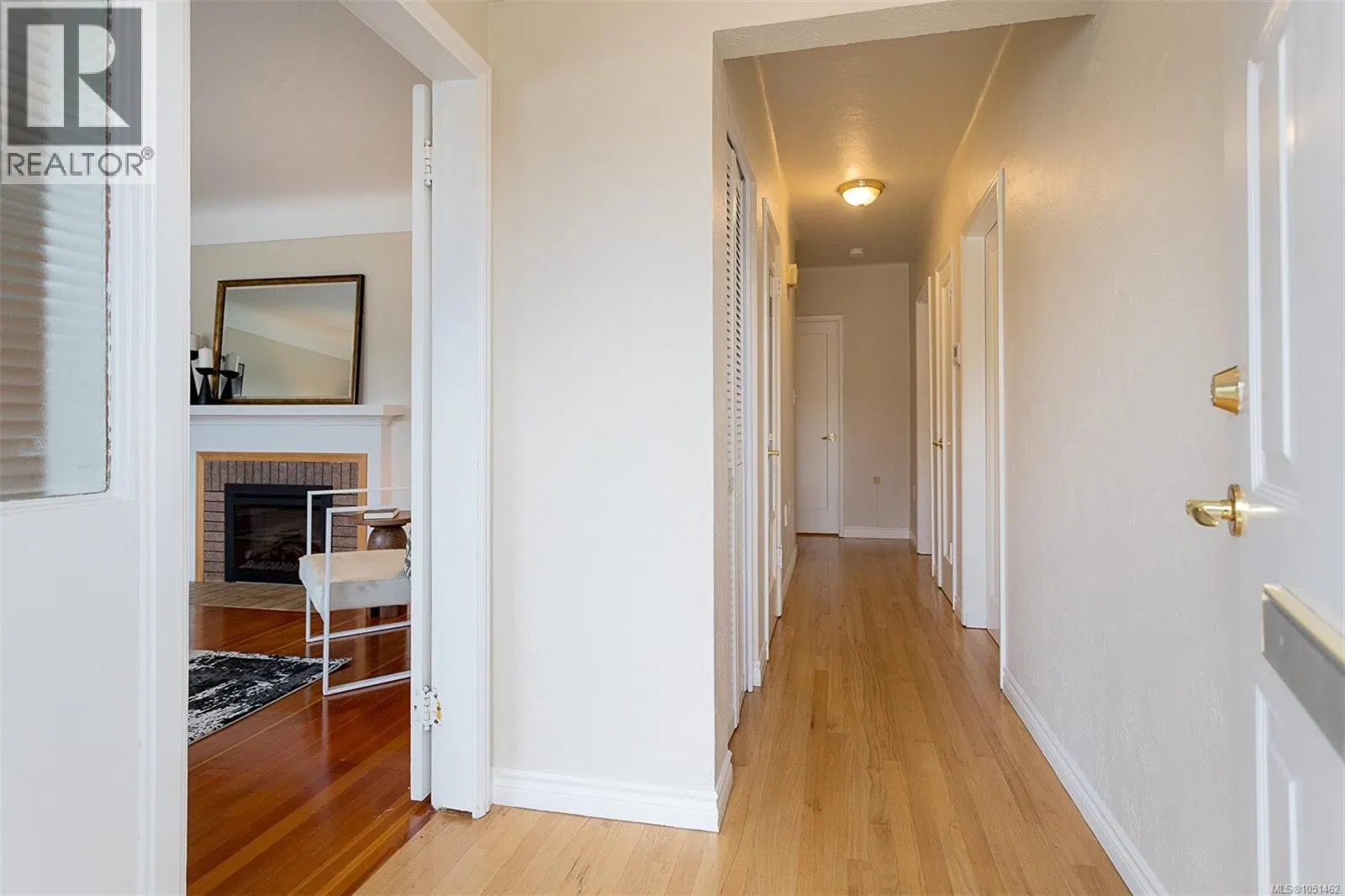 Photo 3 of 33 at 1679 Freeman Avenue