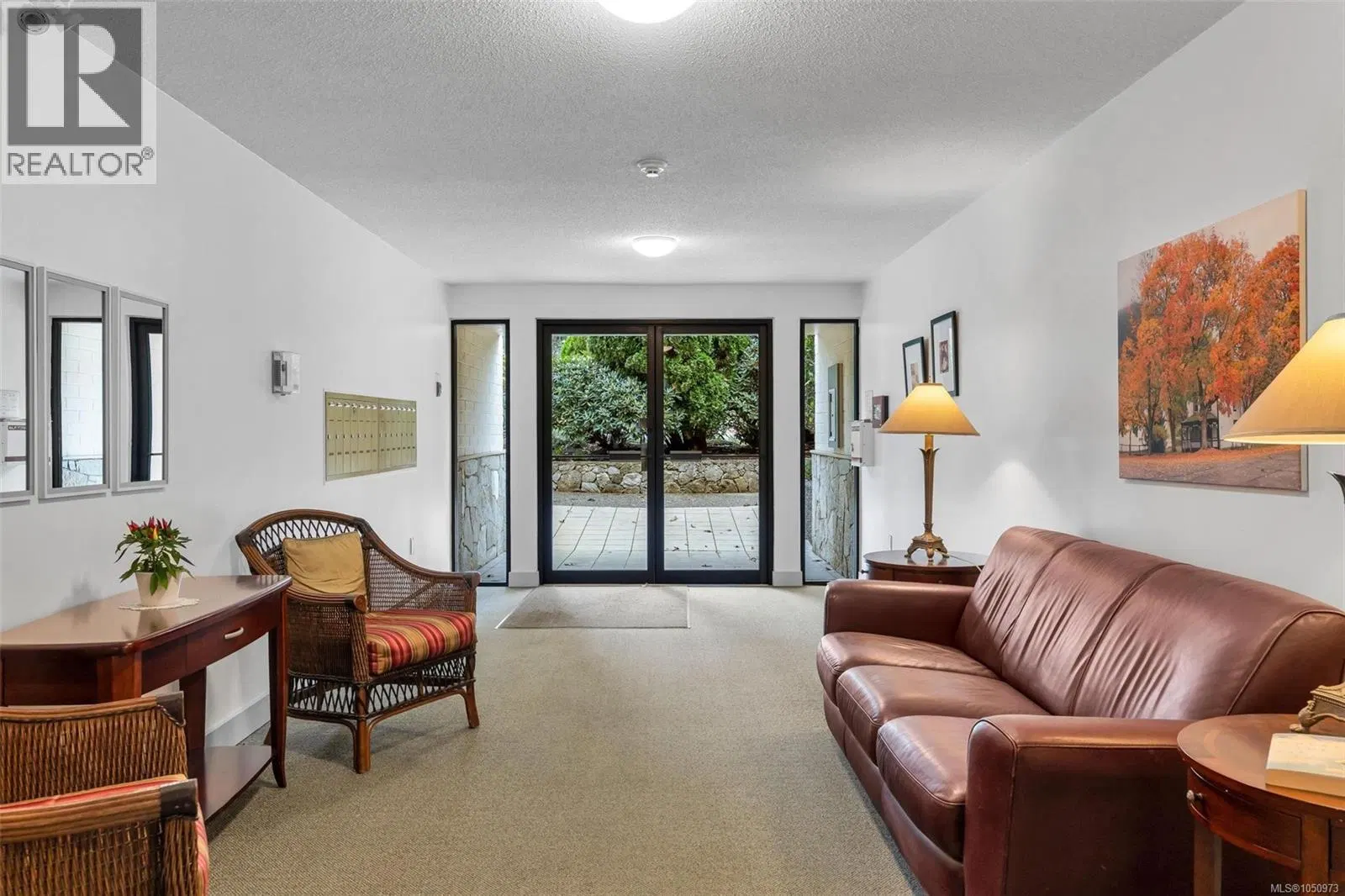 Photo 4 of 39 at #302 – 2323 Hamiota Street