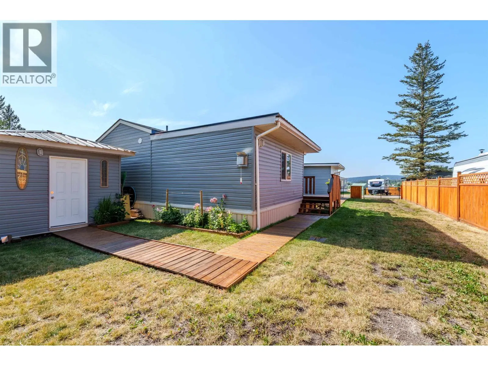 #12 – 4072 LAC LA HACHE STATION Road