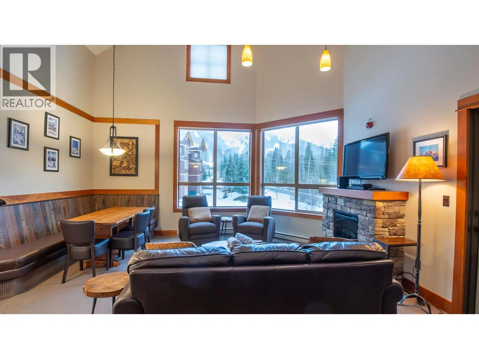 Photo 2 of 54 at #647 – 4559 Timberline Crescent