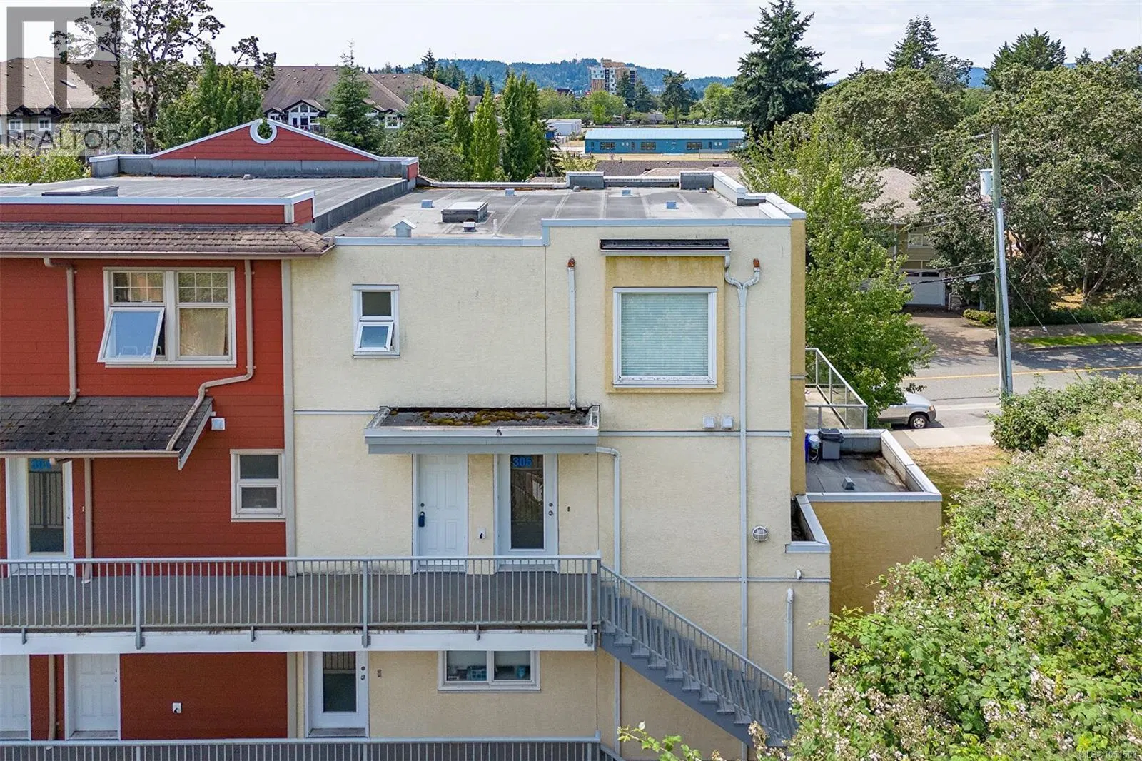 Photo 2 of 45 at #305 – 908 Brock Avenue