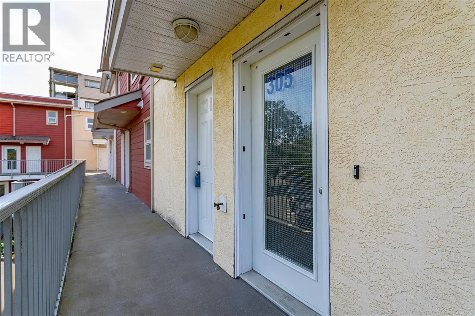 Photo 3 of 45 at #305 – 908 Brock Avenue
