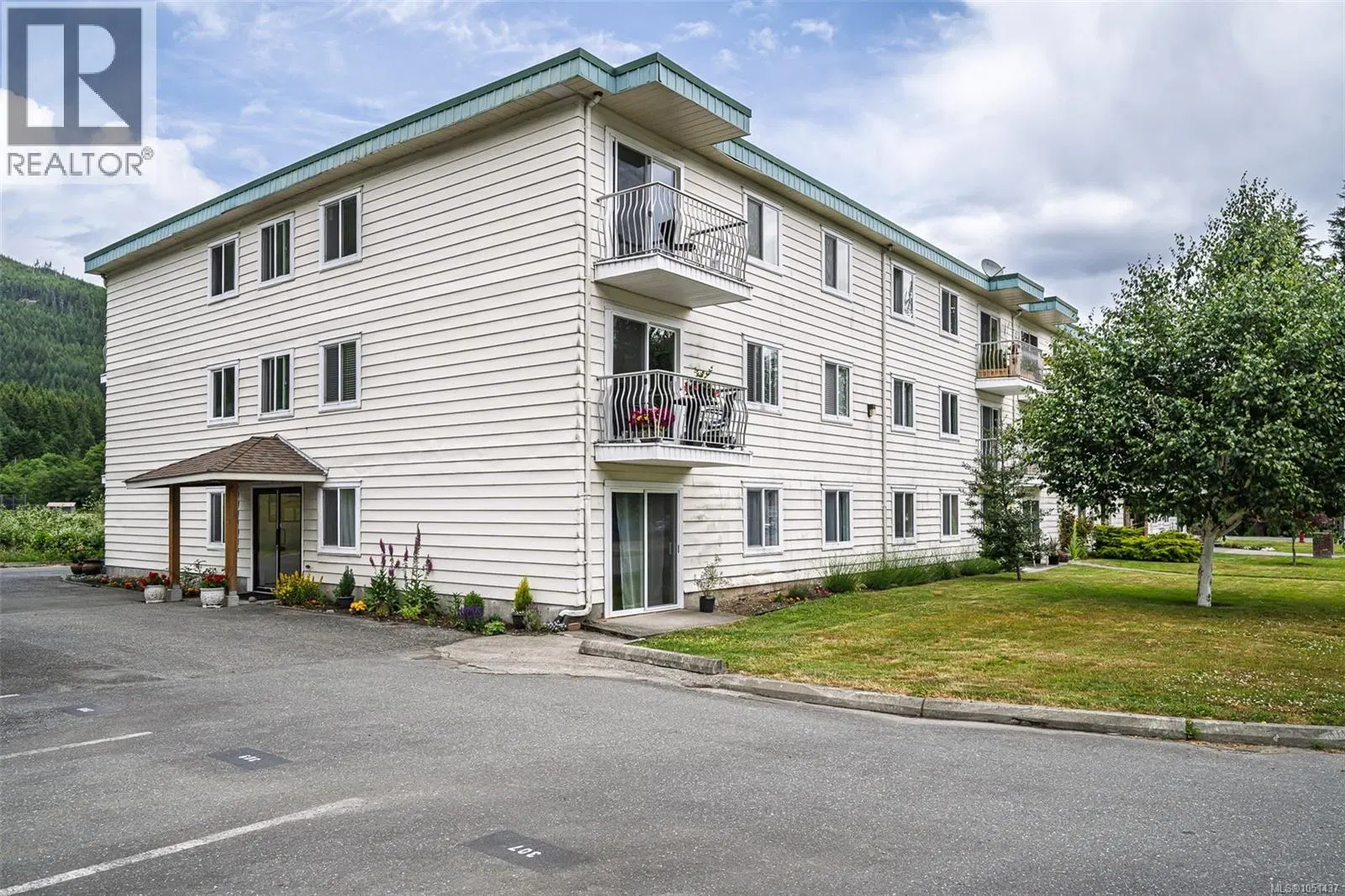 Photo 2 of 21 at #107 – 611 MacMillan Drive