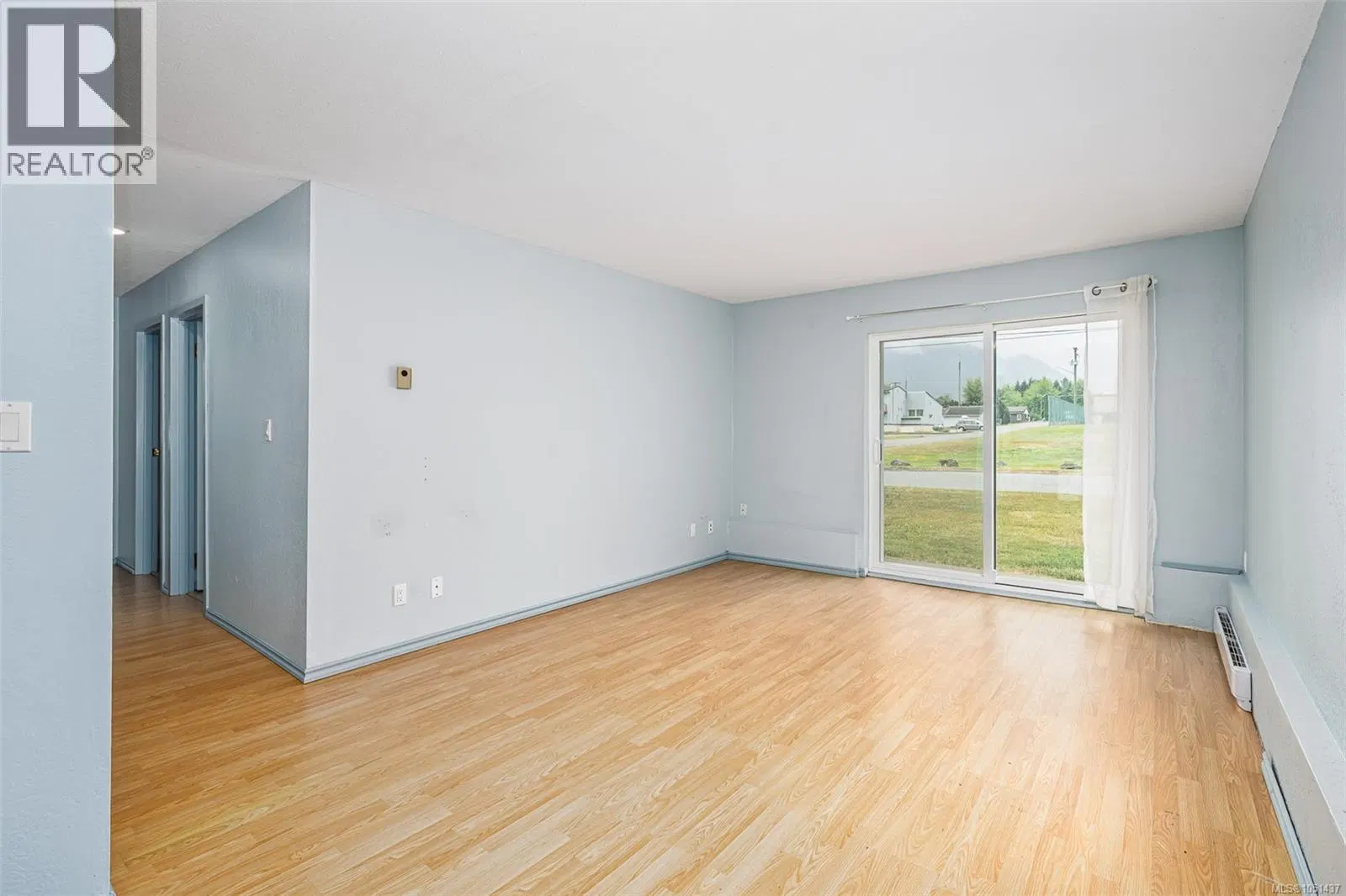 Photo 4 of 21 at #107 – 611 MacMillan Drive