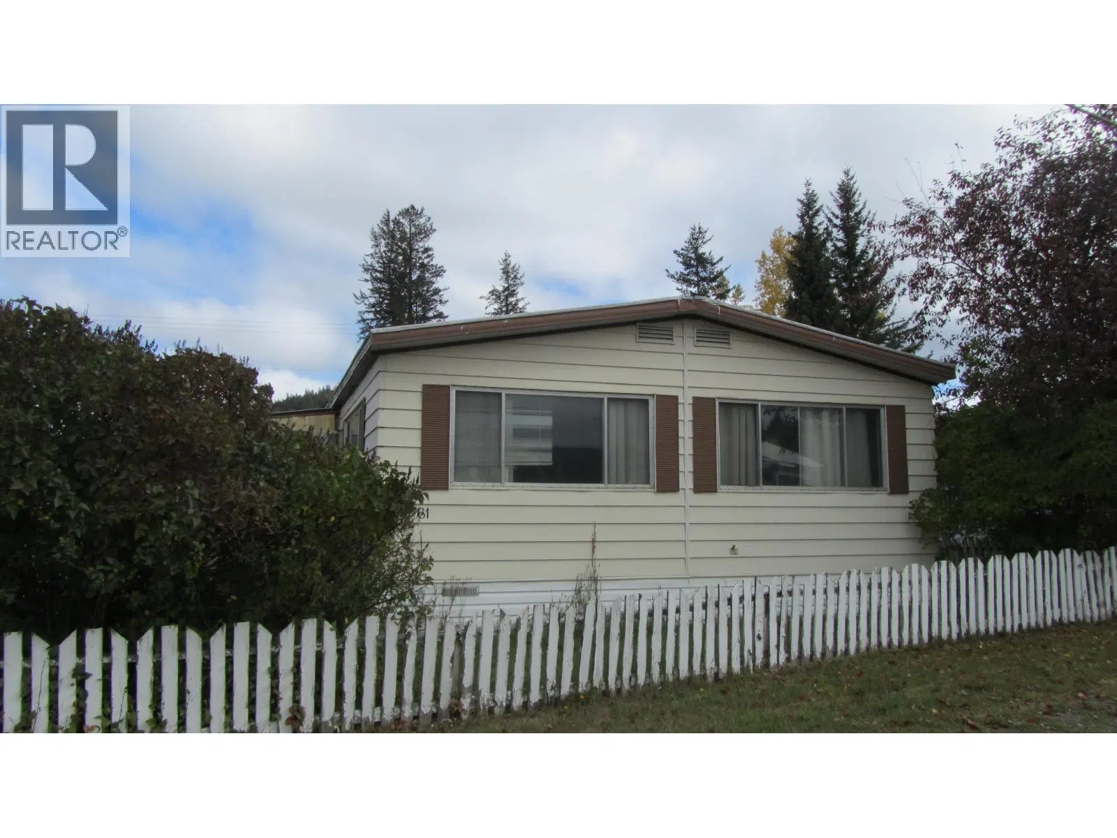 #61 – 375 HORSE LAKE Road