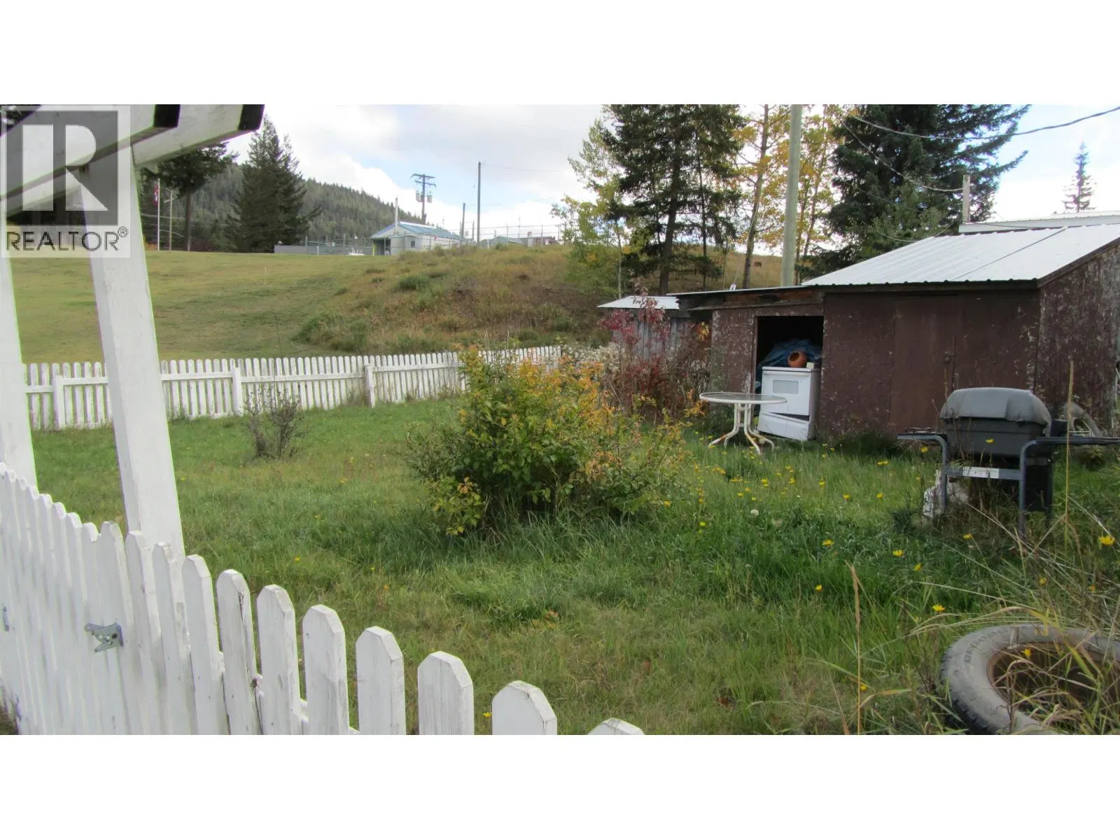 Photo 4 of 11 at #61 – 375 HORSE LAKE Road