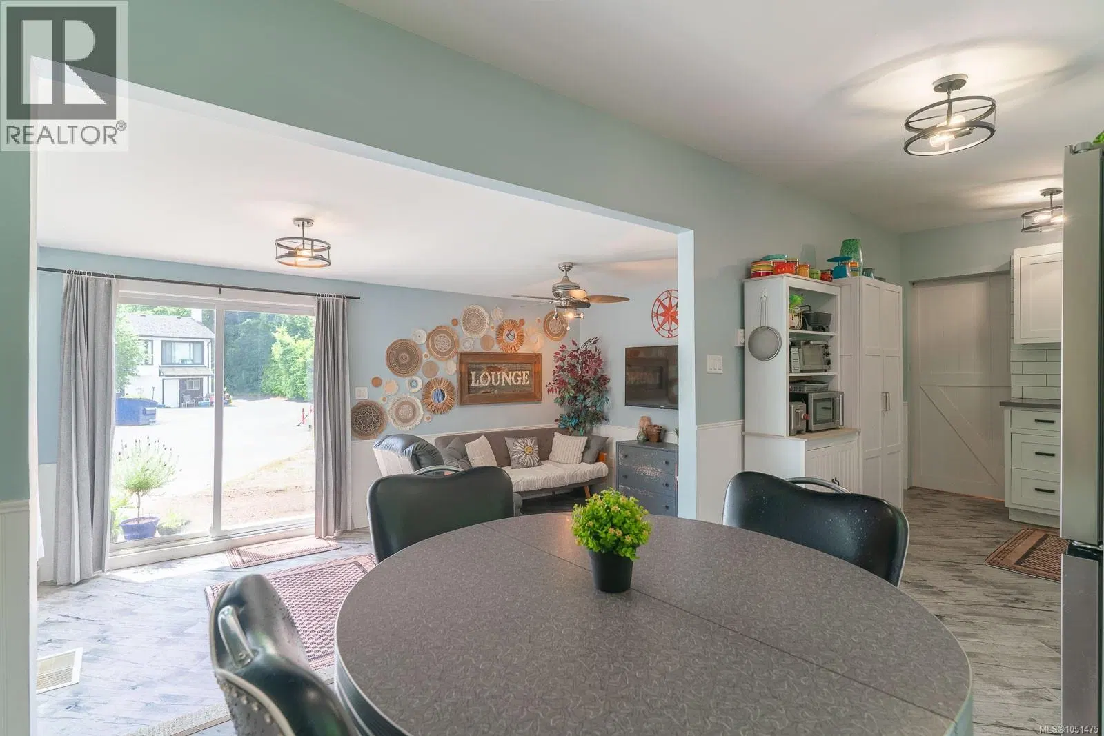 Photo 4 of 18 at #14 – 4837 Roger Street