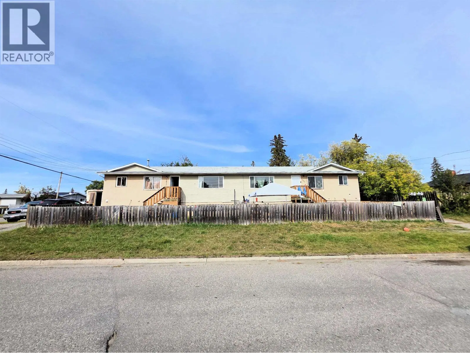 Photo 1 of 20 at 1462 MILBURN Avenue