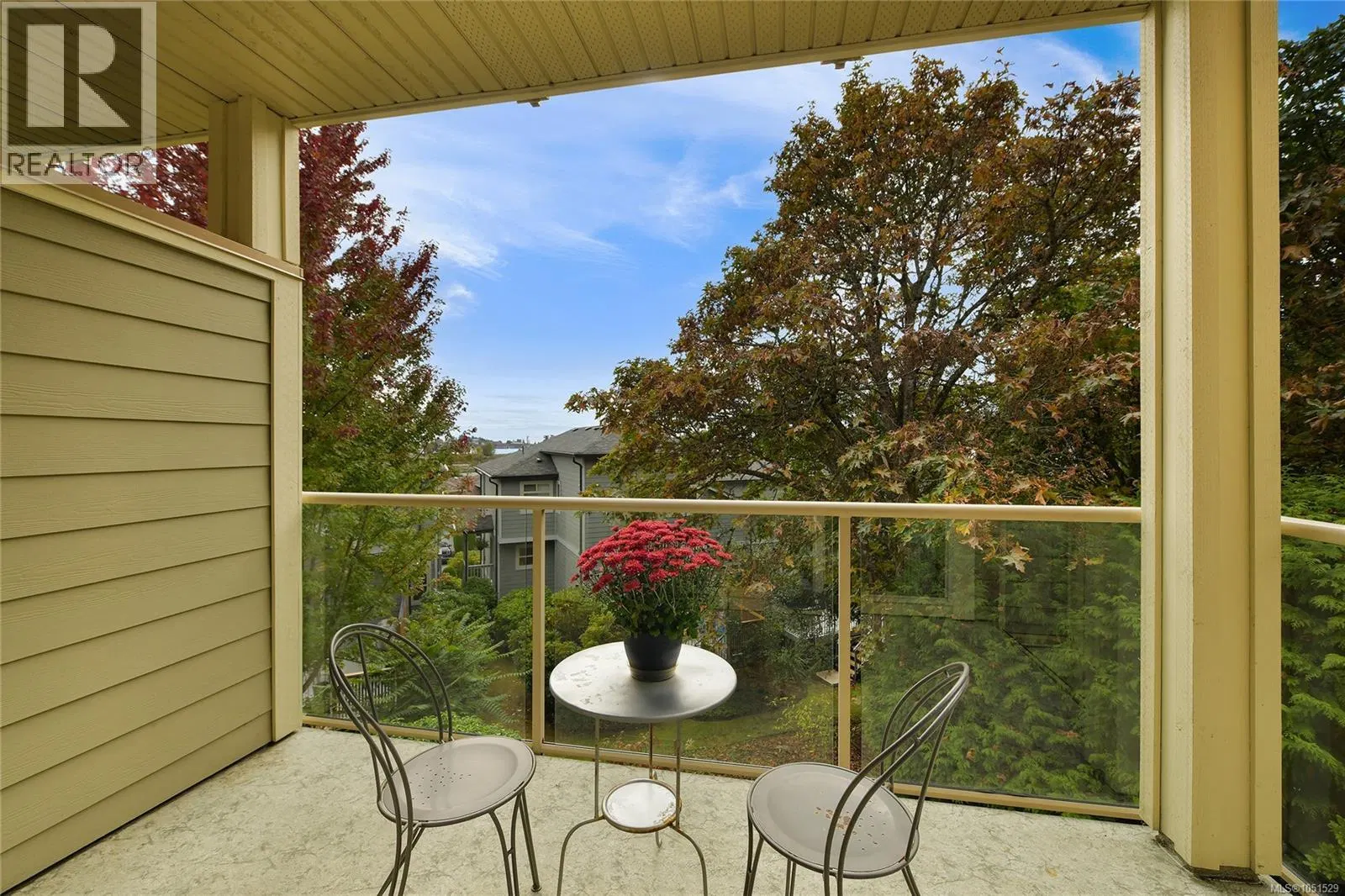 Photo 5 of 50 at #204 – 125 ALDERSMITH Place