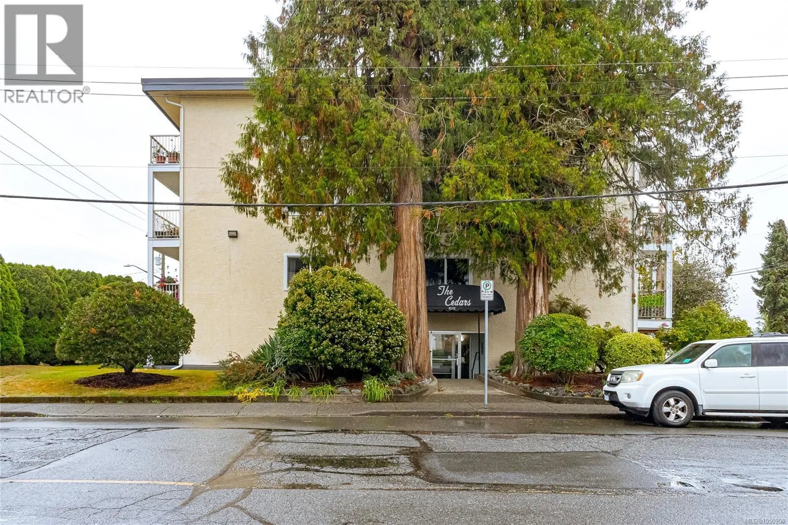 Photo 3 of 33 at #207 – 380 Brae Road