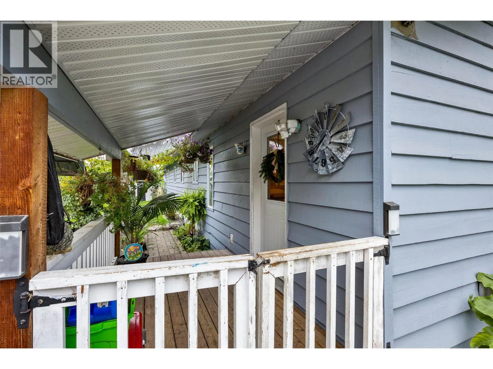Photo 4 of 55 at 850 INSKIP Road