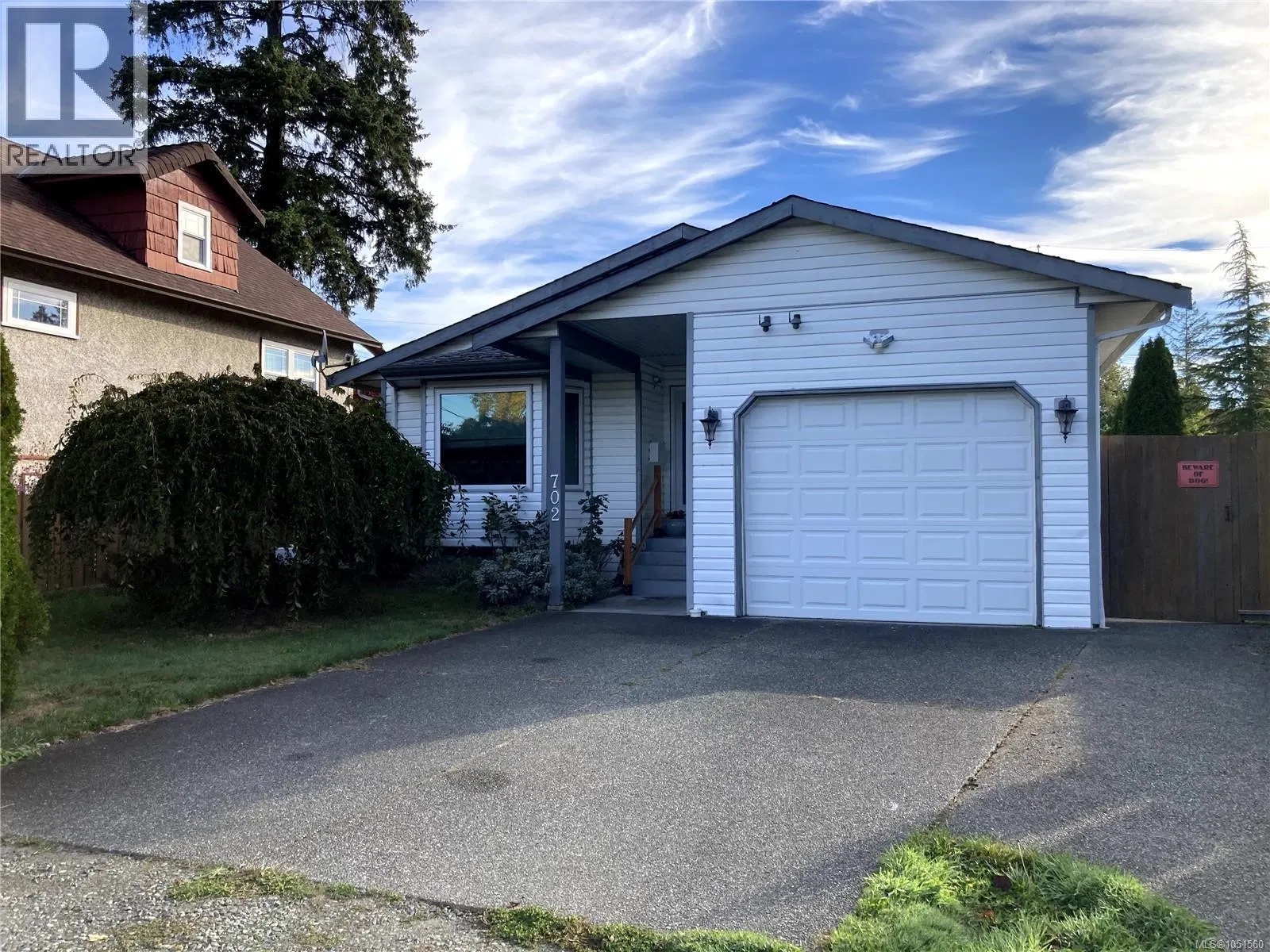 Photo 1 of 29 at 702 Hamilton Avenue