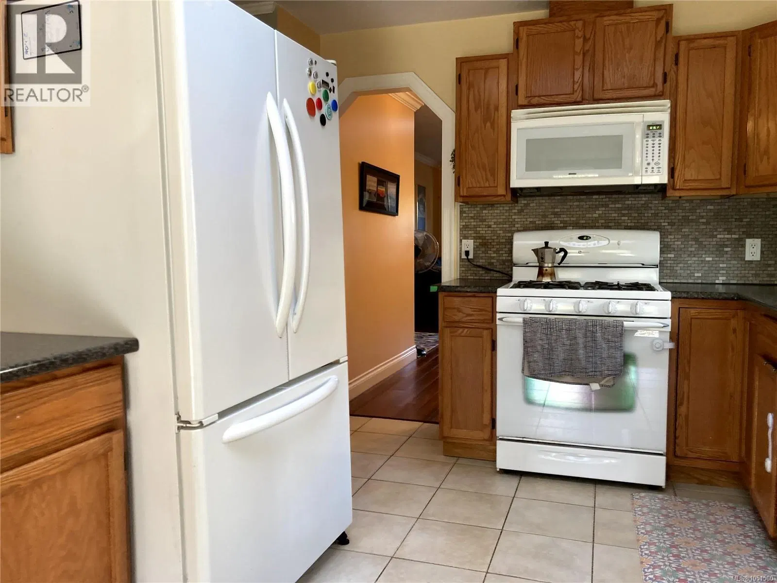 Photo 4 of 29 at 702 Hamilton Avenue
