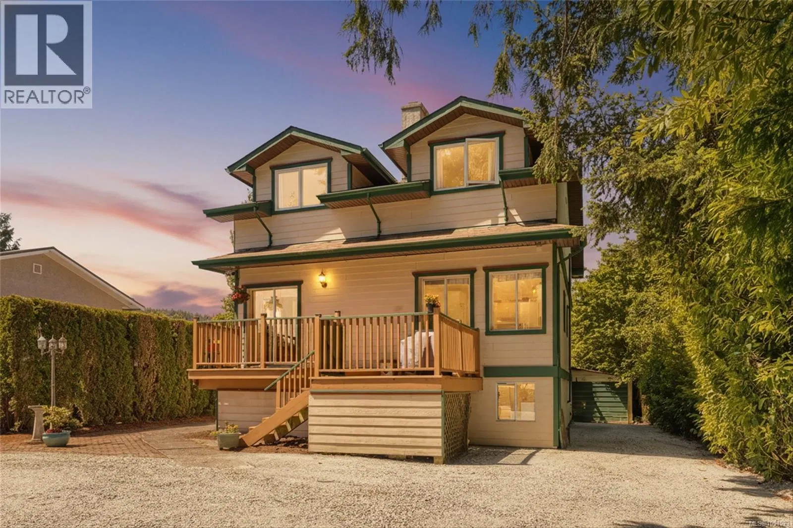 9220 East Saanich Road
