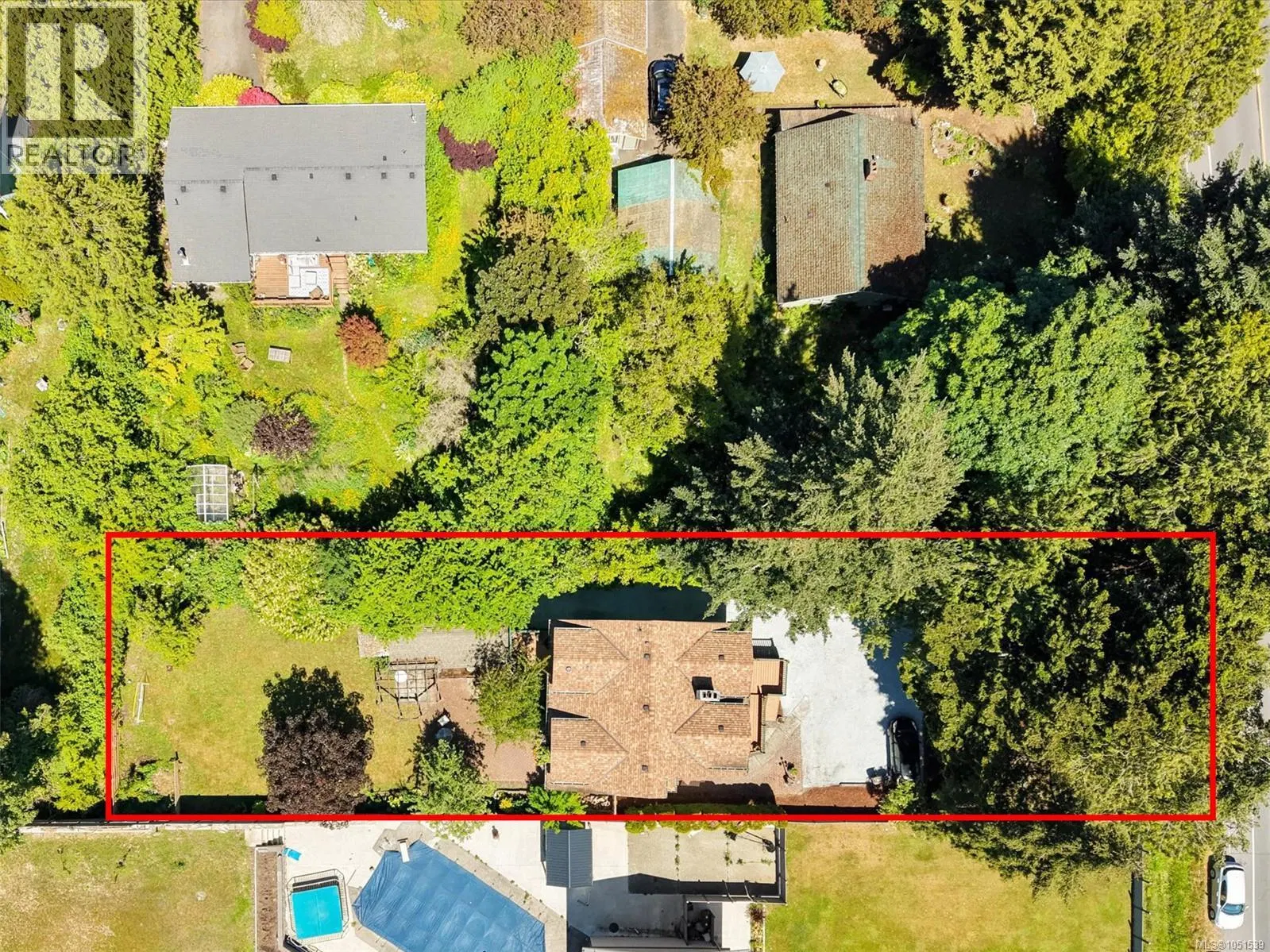 Photo 5 of 50 at 9220 East Saanich Road