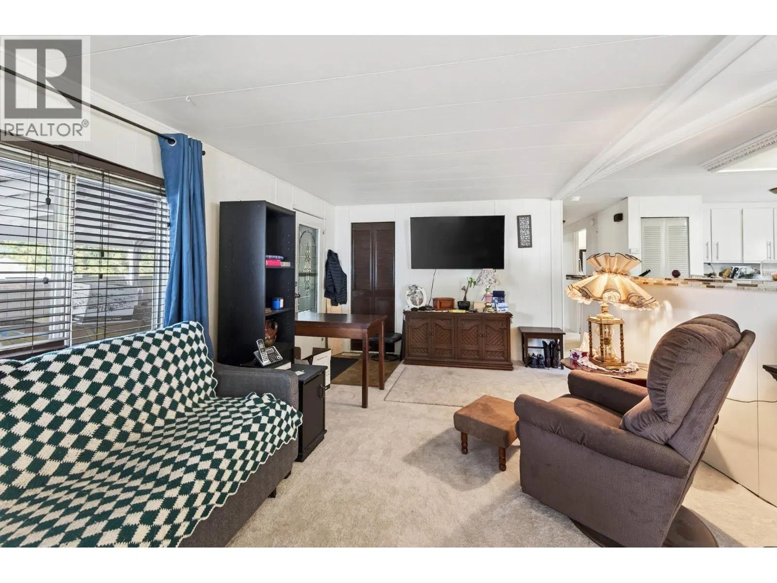Photo 4 of 37 at #228 – 2400 OAKDALE Way