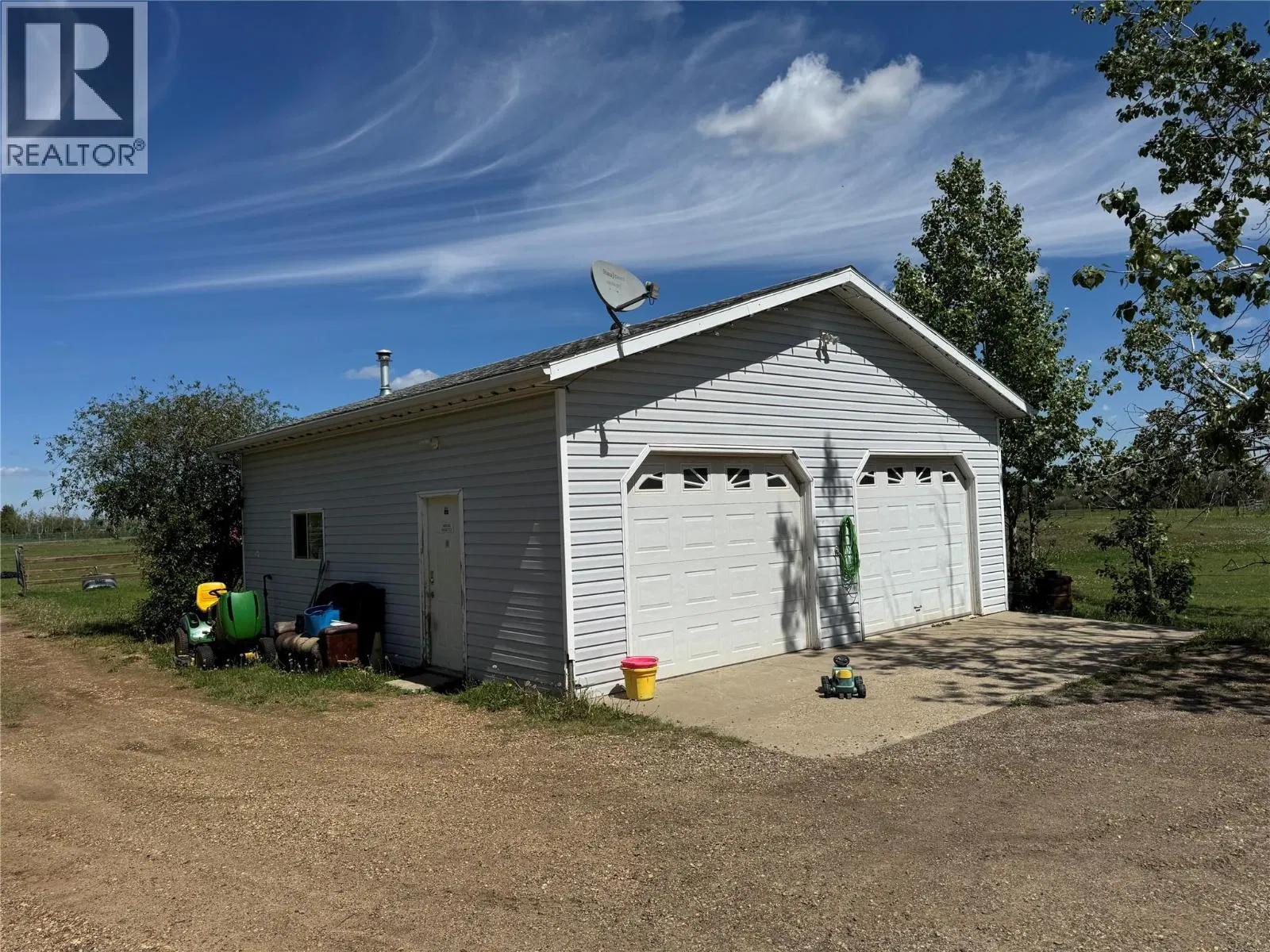 Photo 2 of 22 at 3074 208 Road