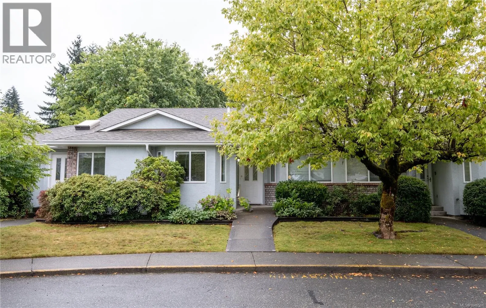 Photo 4 of 38 at #13 – 595 Evergreen Road