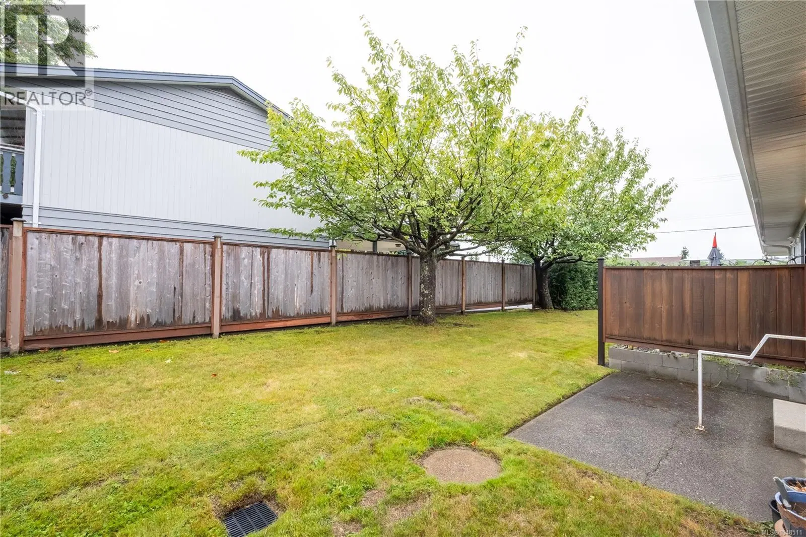 Photo 5 of 38 at #13 – 595 Evergreen Road
