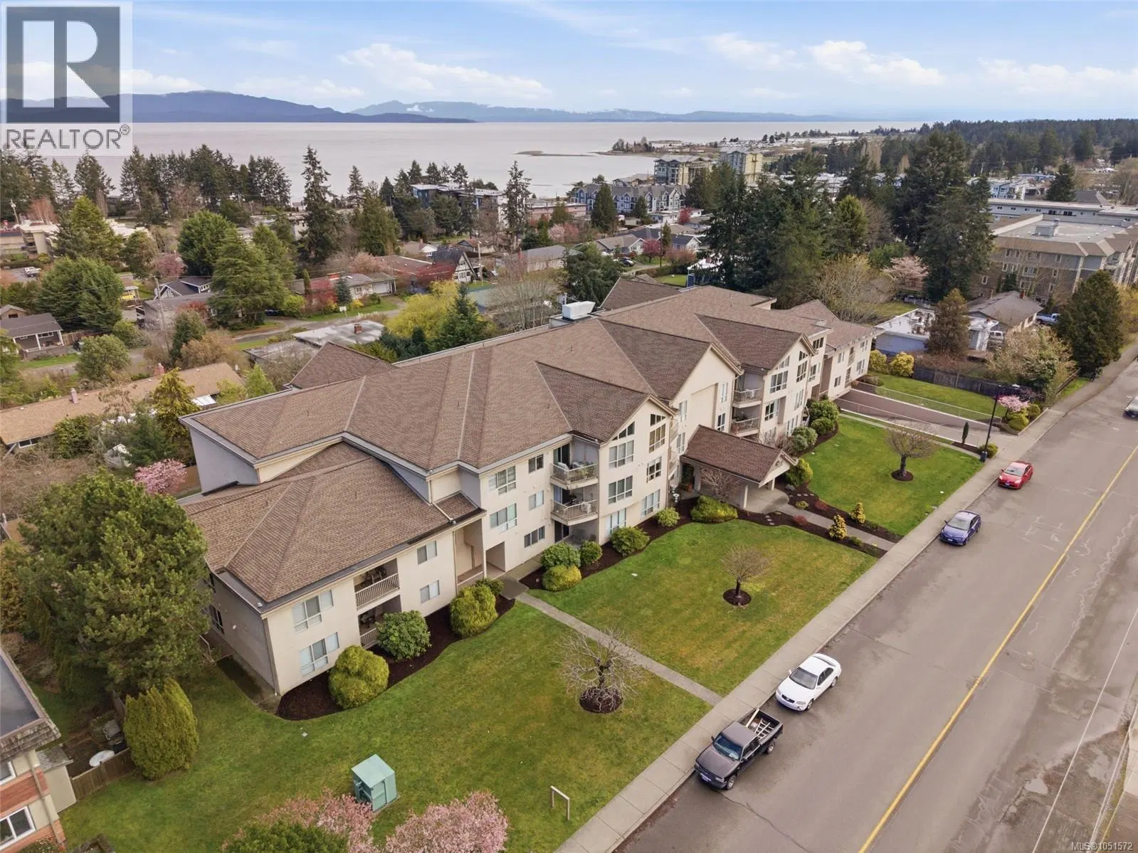 #106 – 335 Hirst Avenue