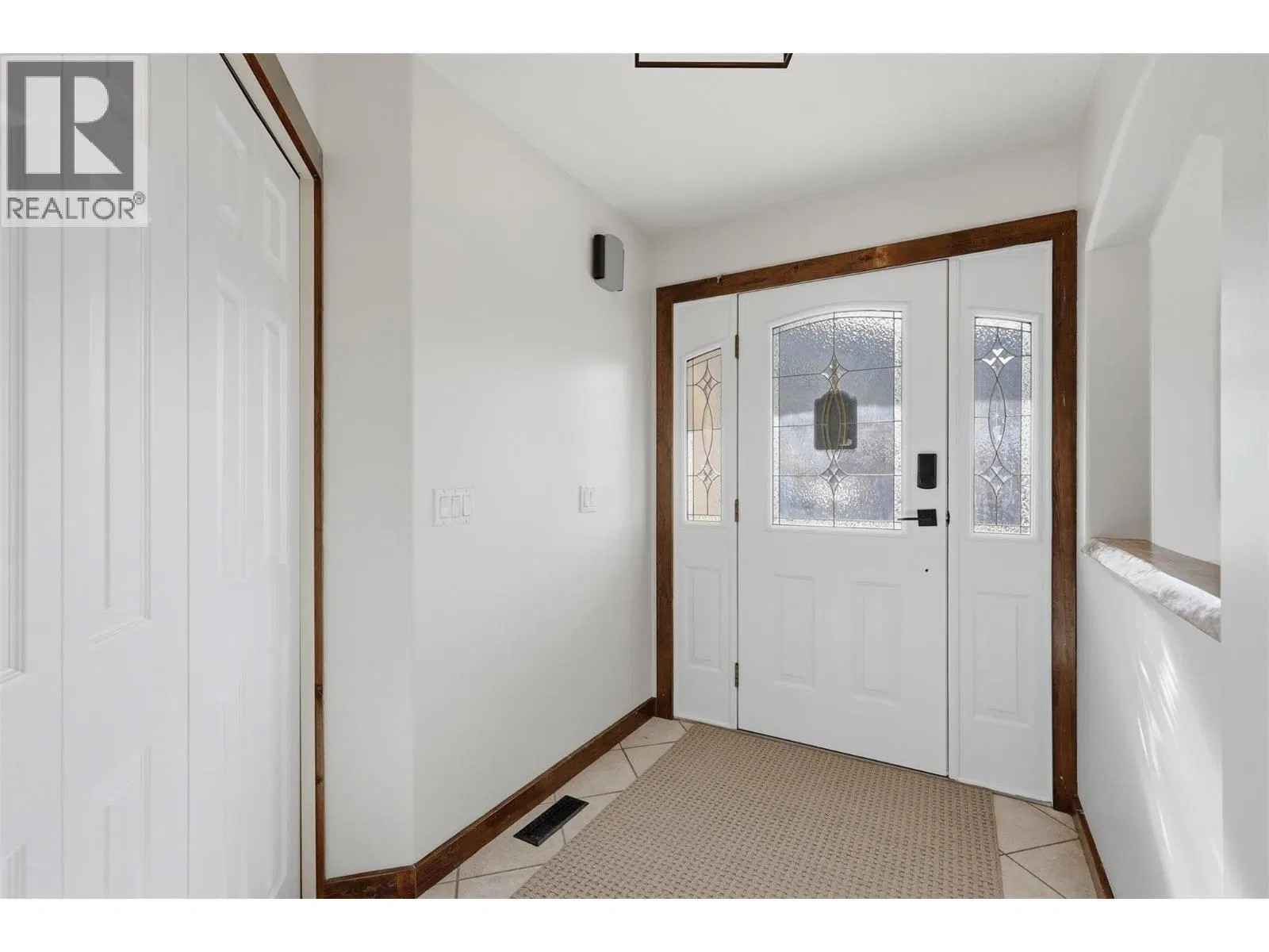Photo 4 of 95 at 165 HOOVERS FERRY Road