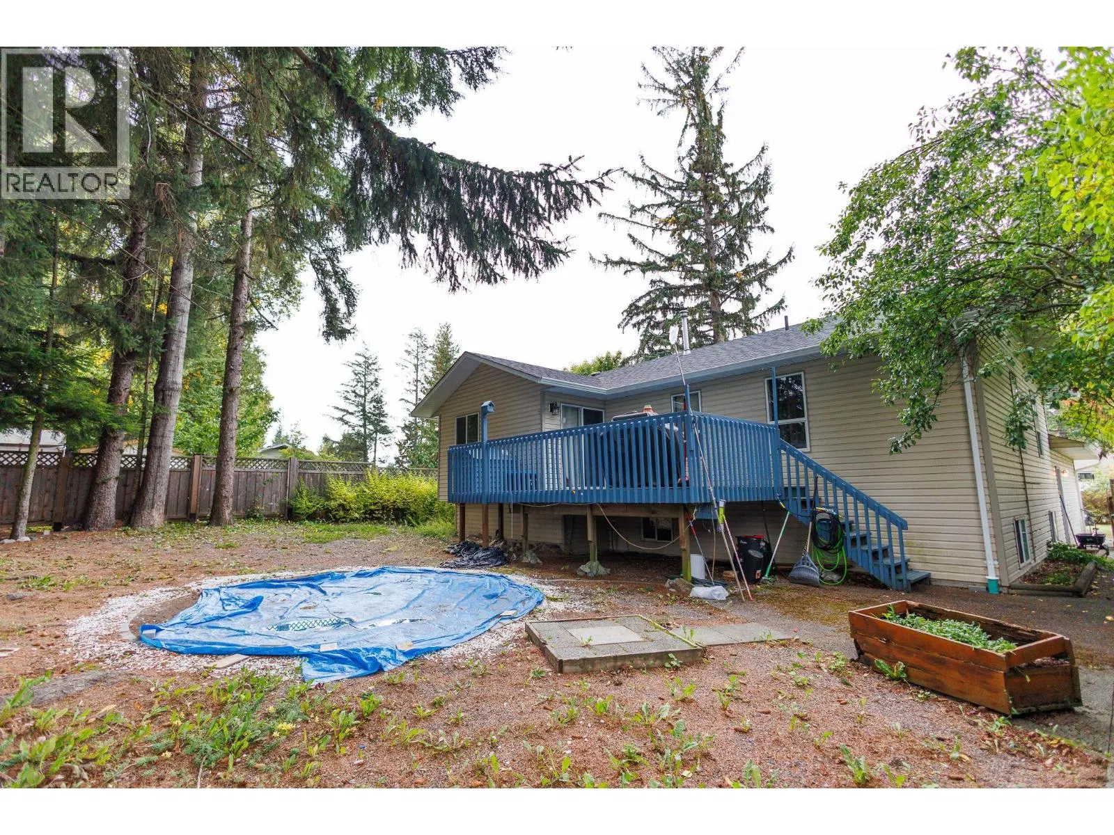 Photo 4 of 33 at 4828 WALSH Avenue