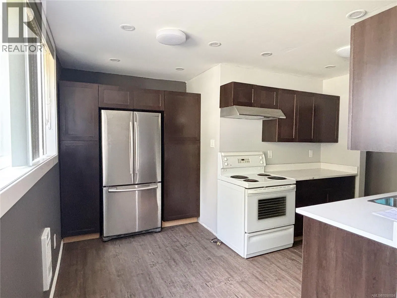 Photo 3 of 12 at #113 – 350 Alder Crescent