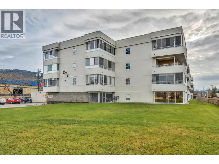 #402 – 272 Green Avenue
