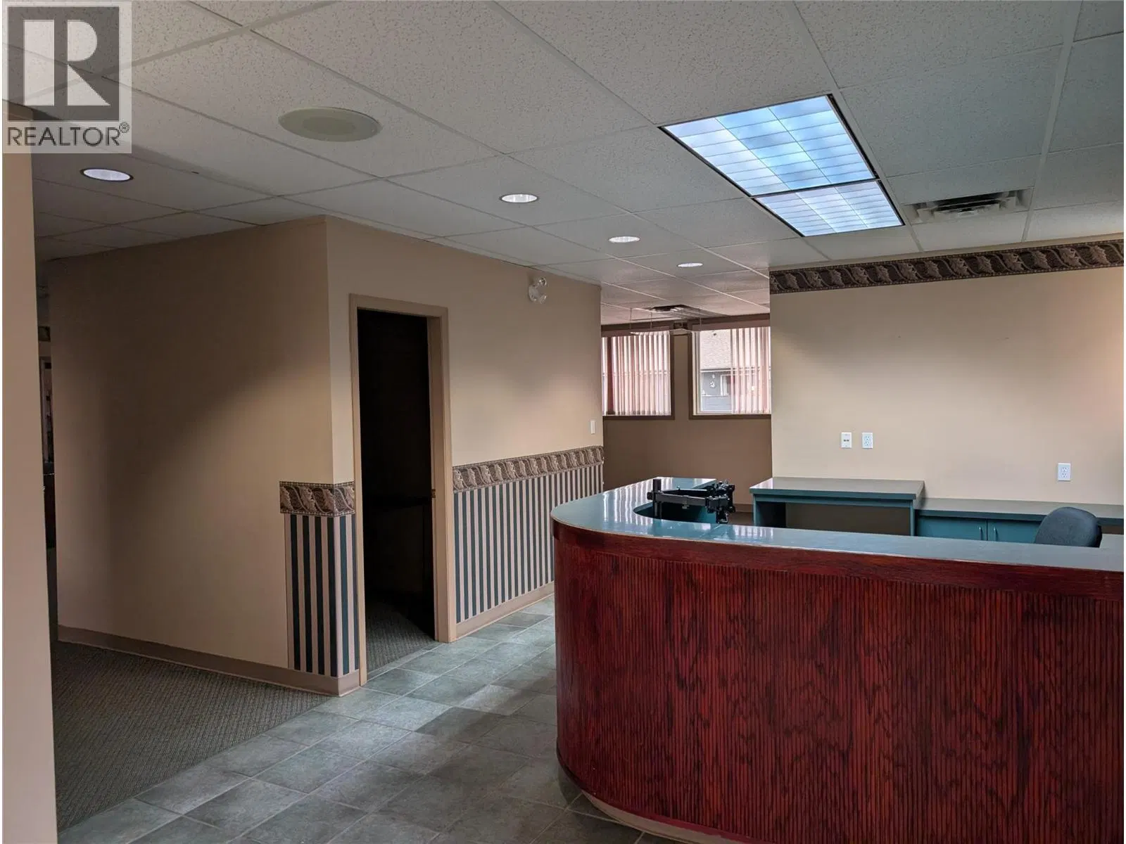 Photo 4 of 17 at 3605 31 Street